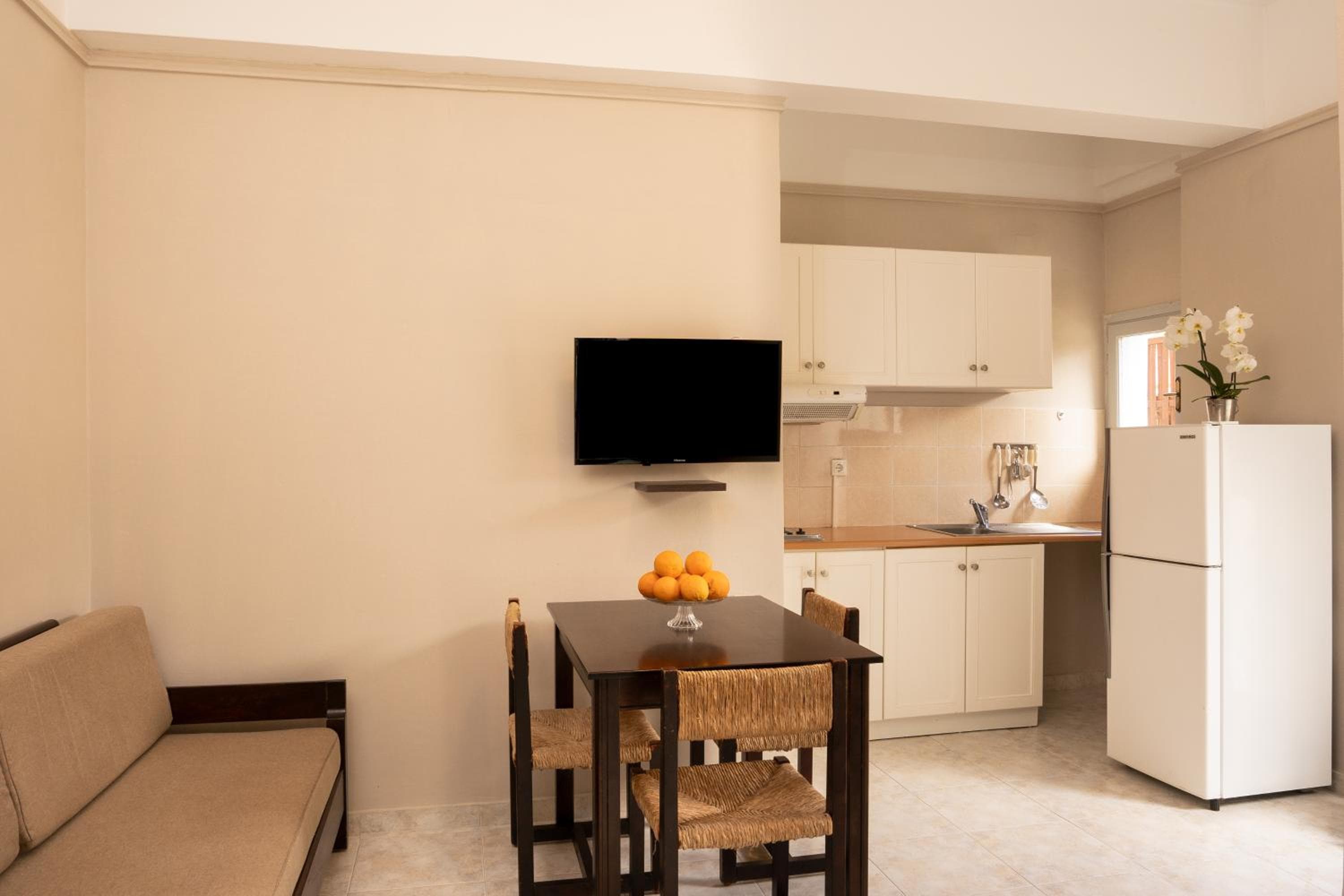 Talos Hotel Apartments, Kato Daratso, photo 5