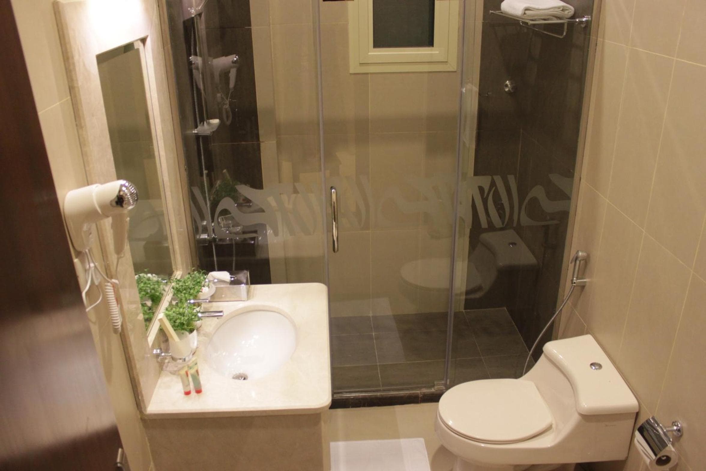 Mandarin Alshamal Hotel Apartments, Riyadh, photo 2