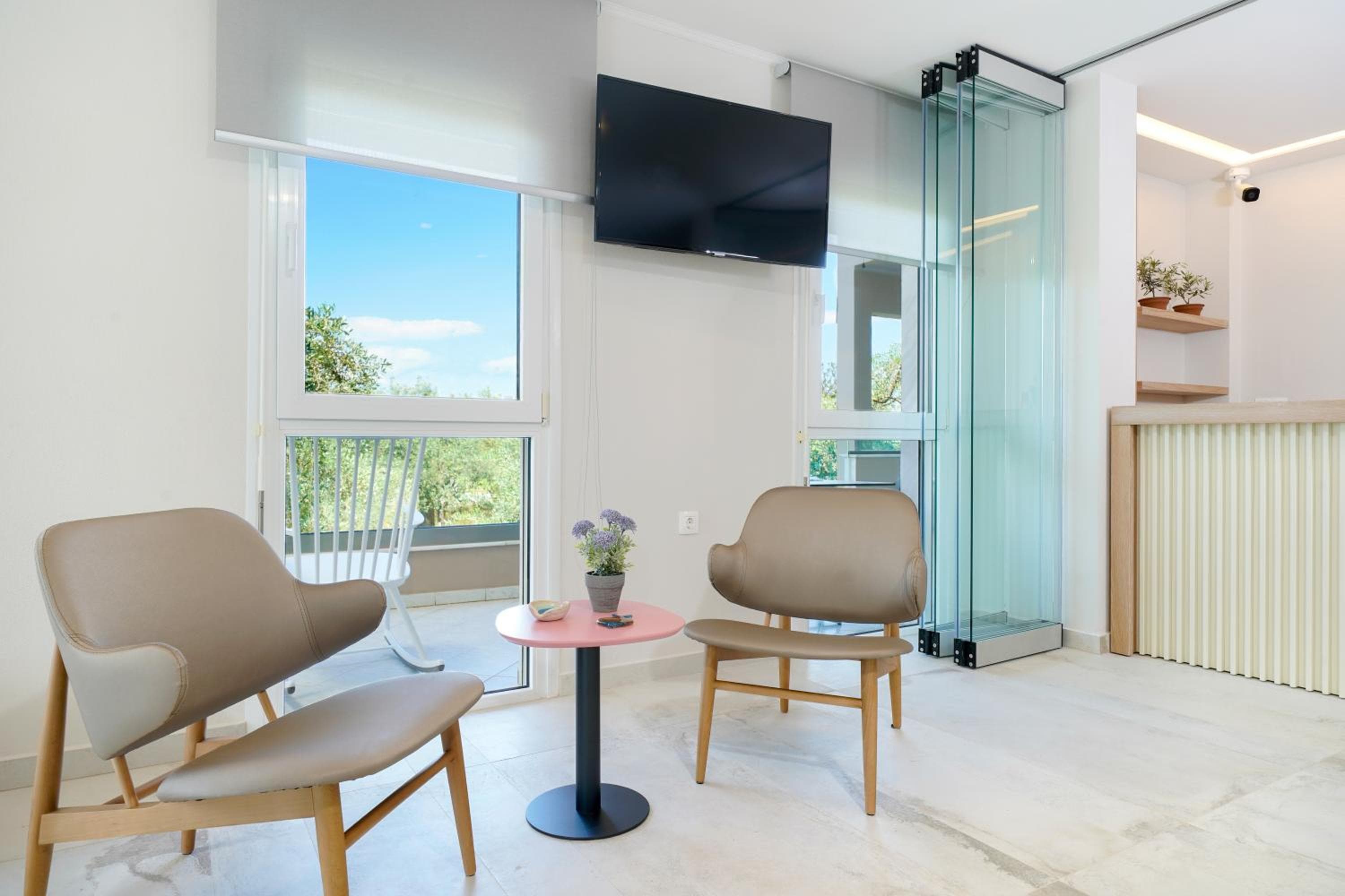 Iliomagic Luxury Suites Thassos, Limenas, photo 6