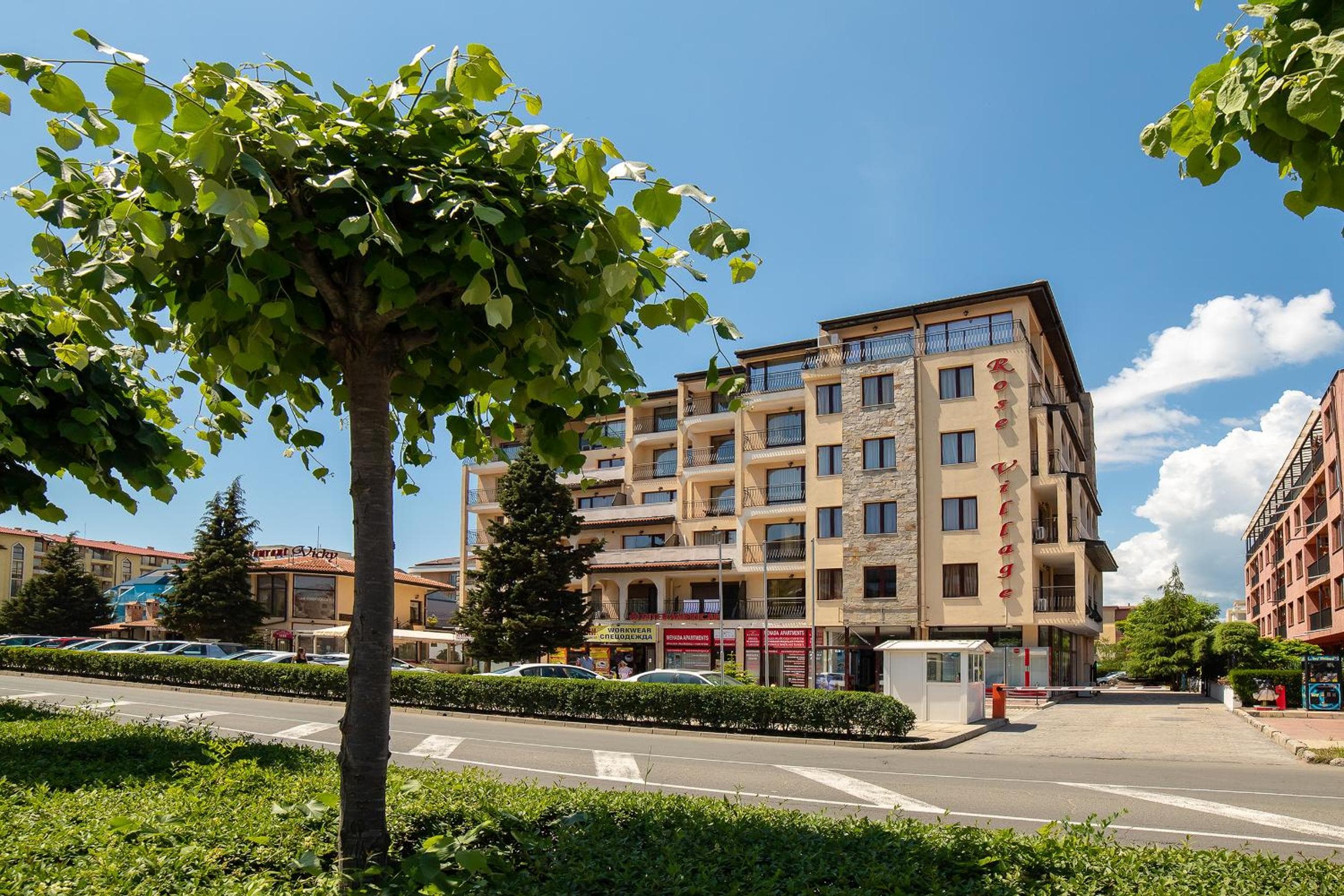 Apartment Tourist Complex Rose Village, Sunny Beach