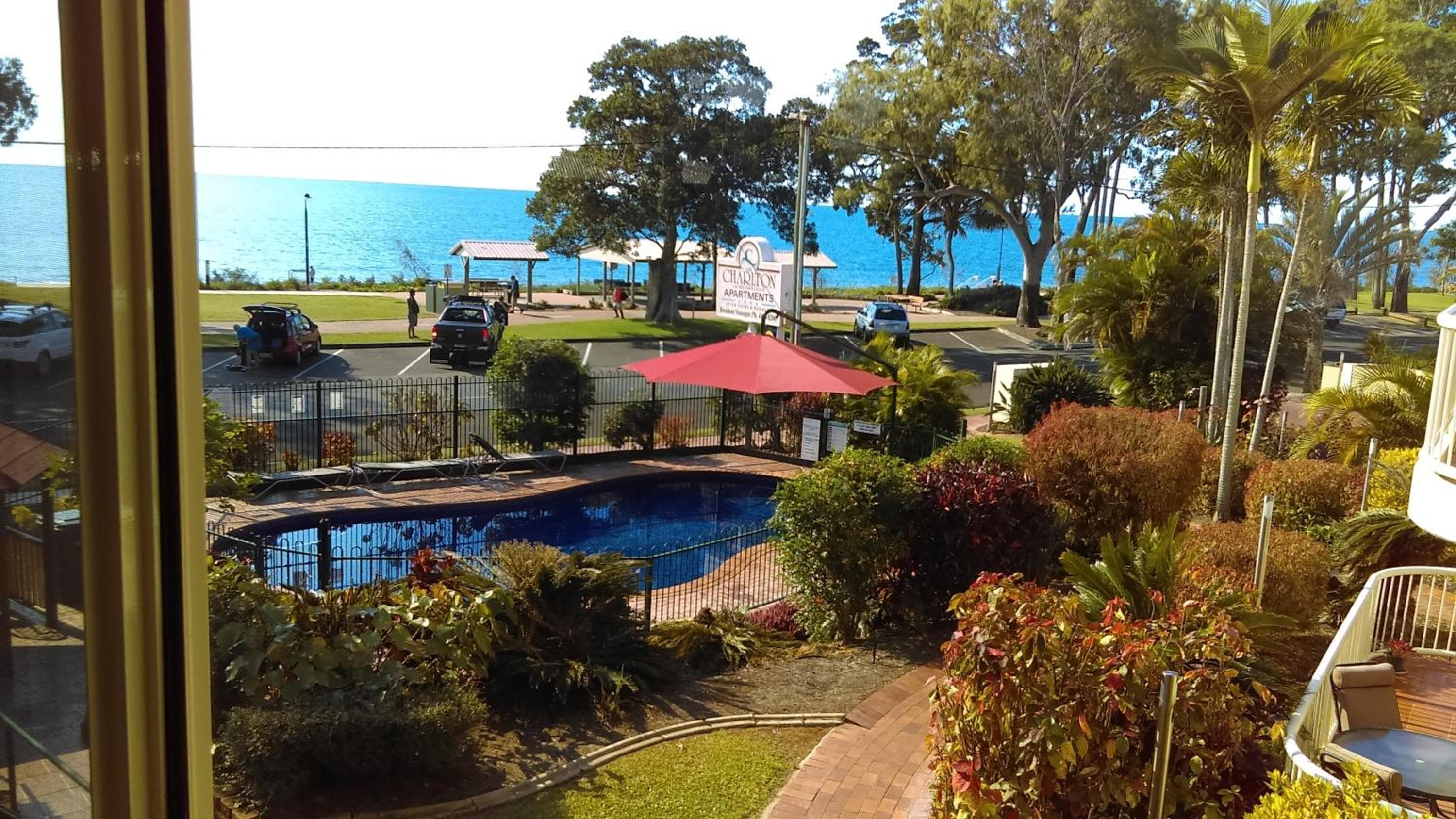 Charlton on The Esplanade, Hervey Bay, photo 4