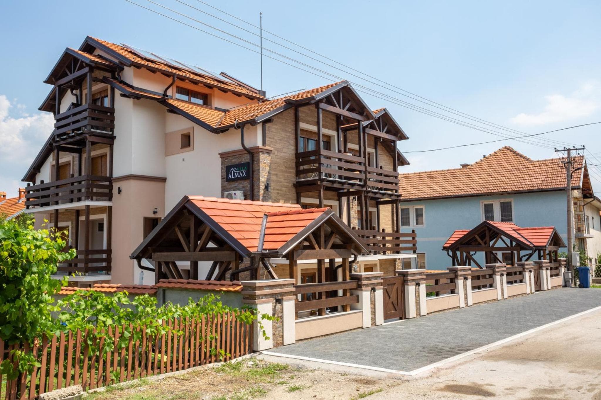 Vila Almax, Soko Banja