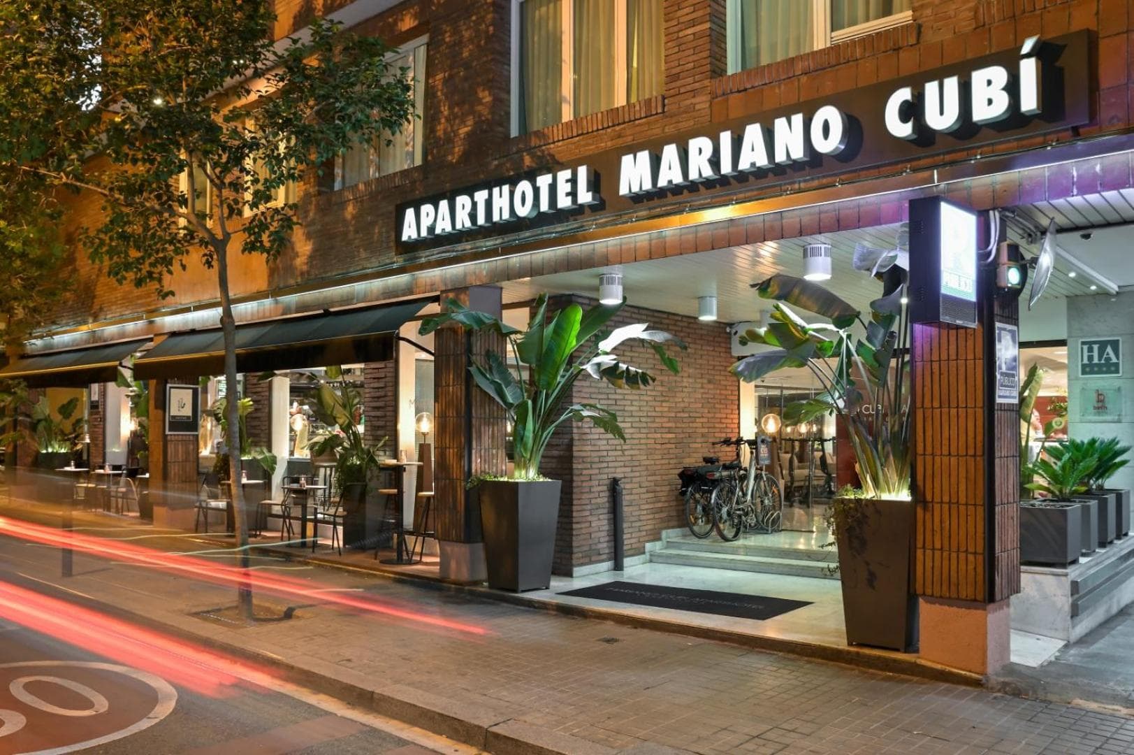 Aparthotel Mariano Cubi Barcelona, Barcelona