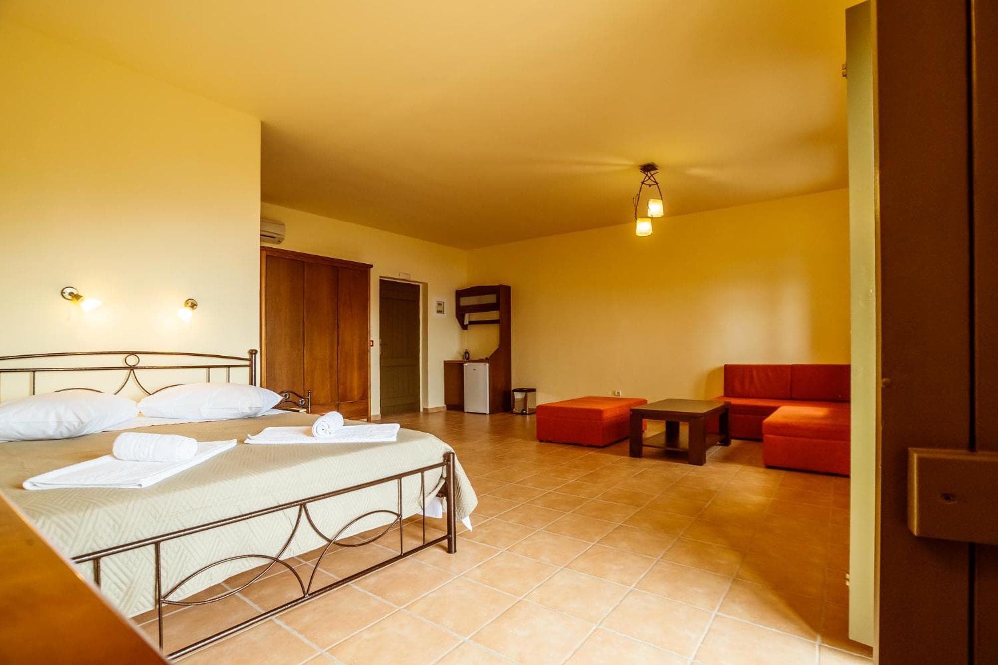Onar Mani Suites, Neon Oitilon, photo 5