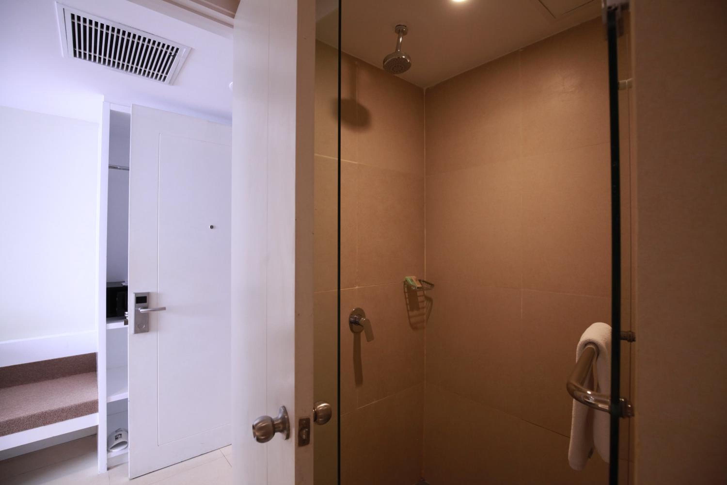 Citadines Connect Airport Jakarta Hotel, Tangerang, photo 5