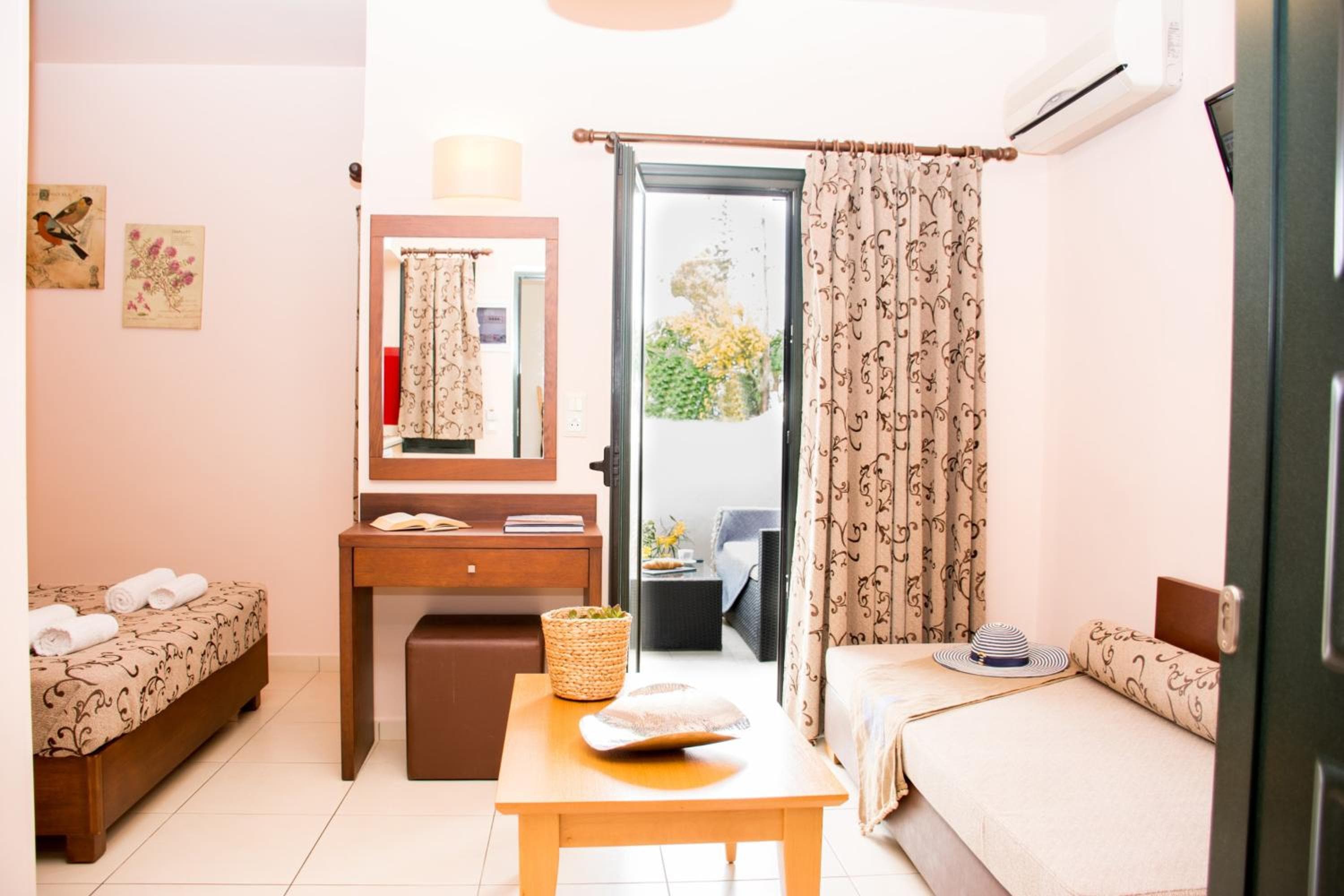 Marigianna Apartments, Sissi, photo 3