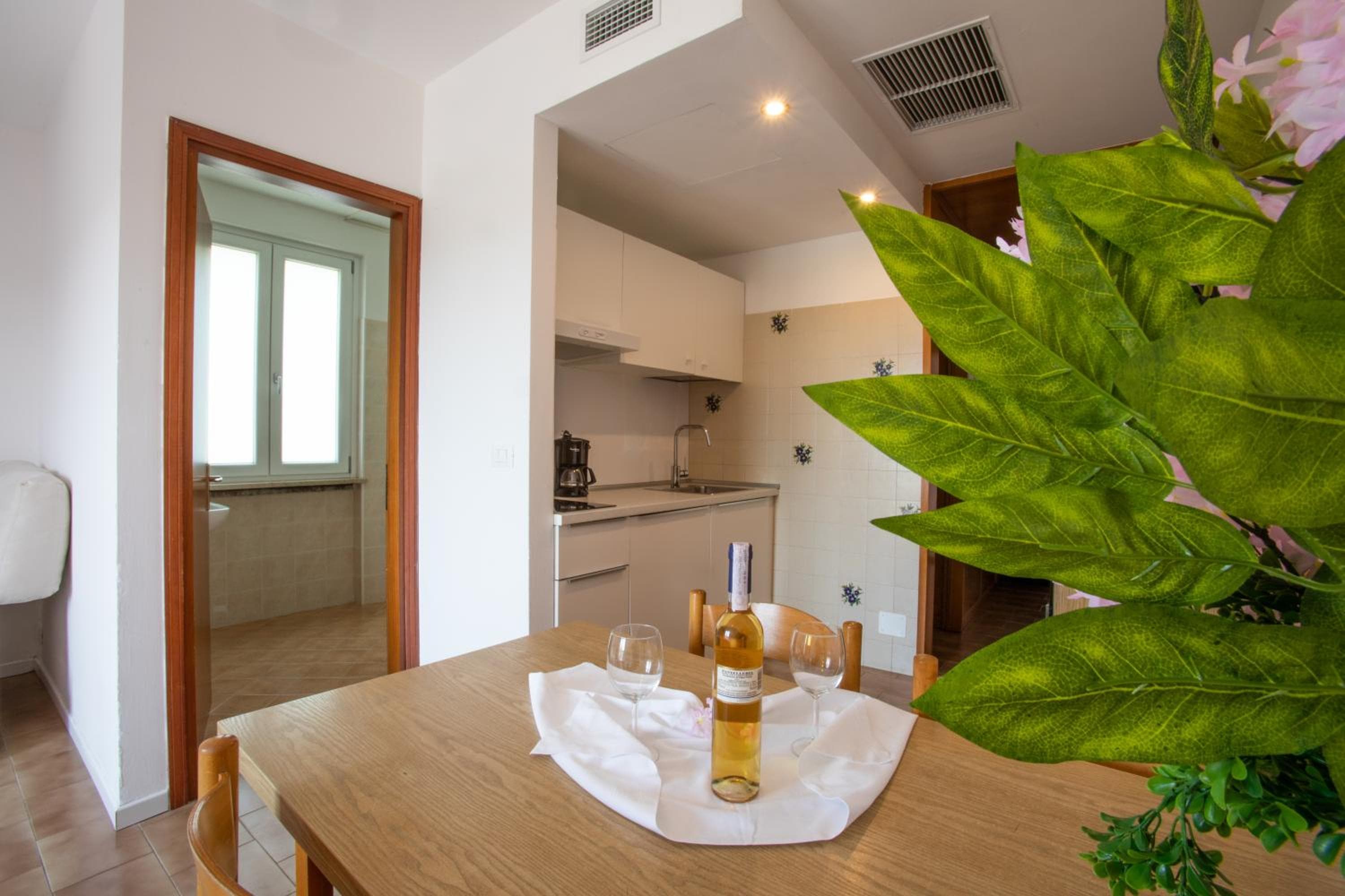 Holidays Residence, Lazise