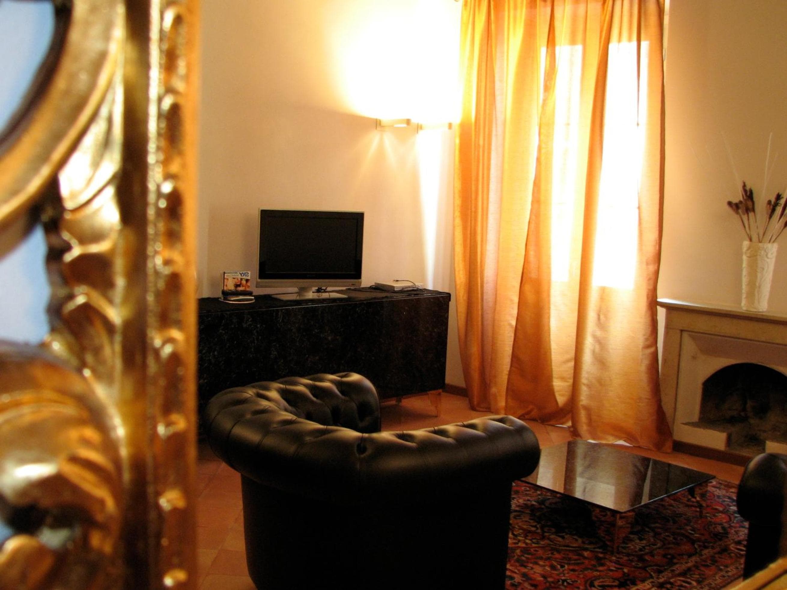 Parizzi Suites&Studio Restaurant, Parma, photo 4
