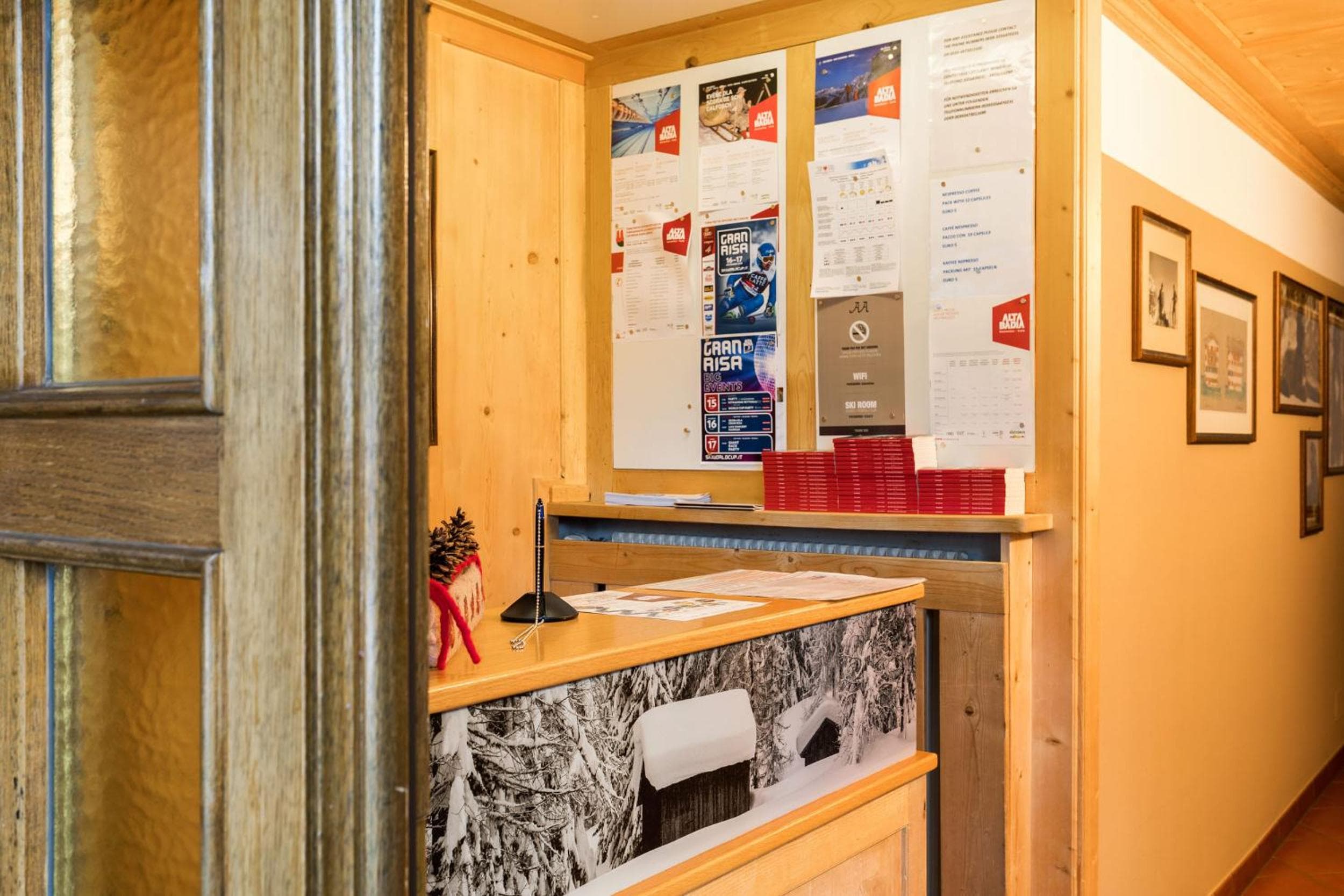 Apartments Antares, Colfosco, photo 3