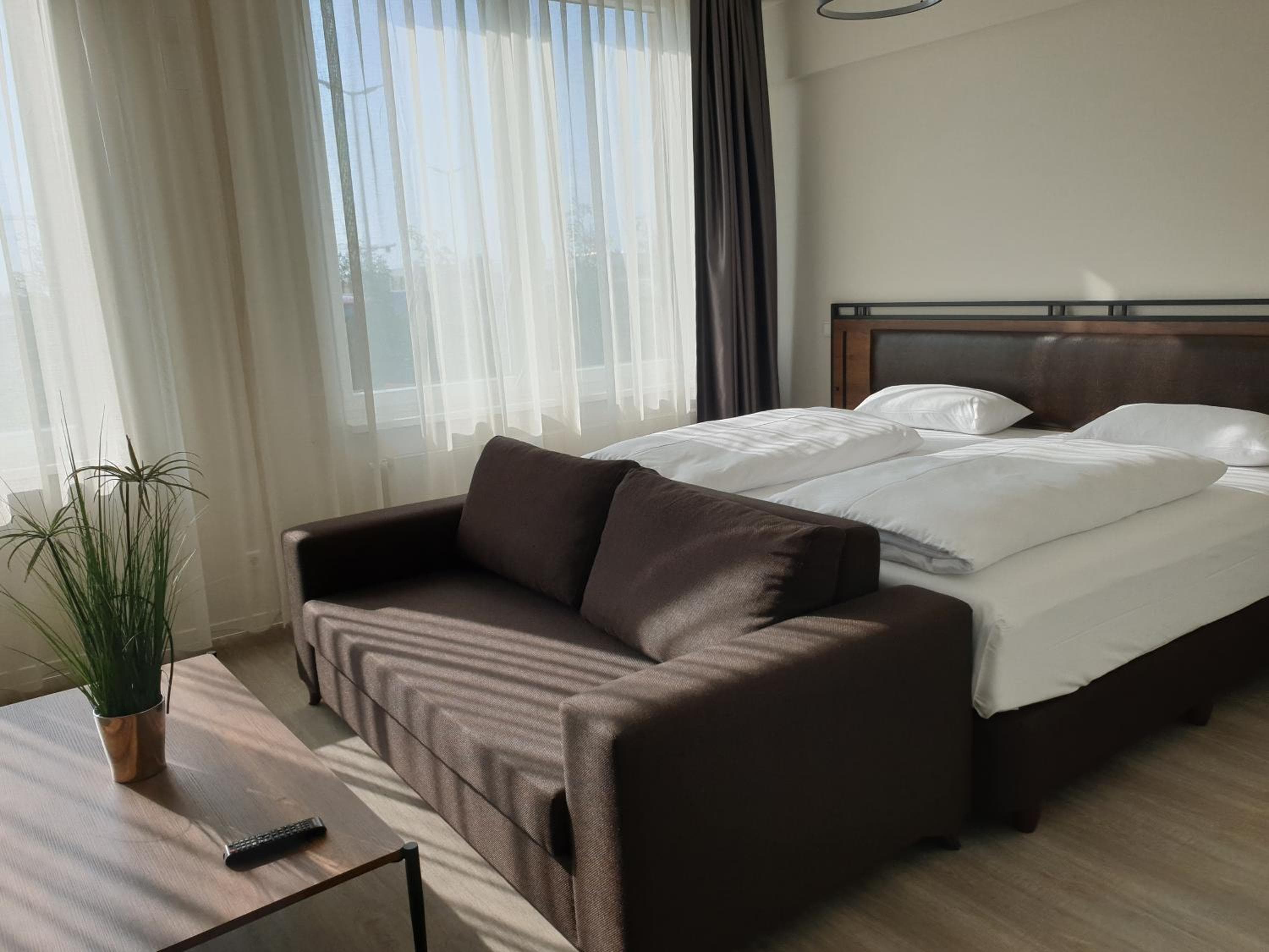 Hotel room at Motel Plus Schönefeld