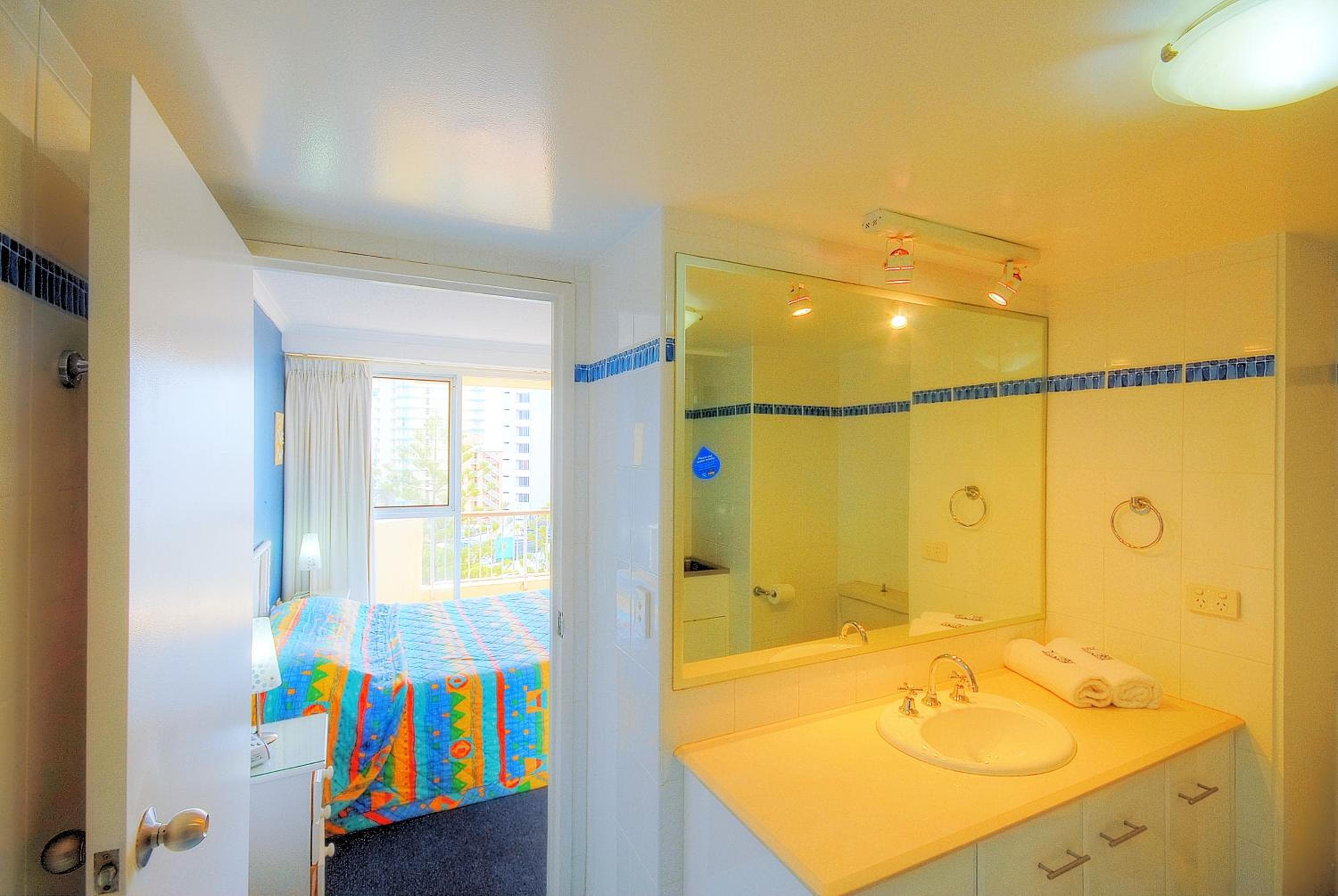 Surfers Beachside Holiday Apartments, Gold Coast, photo 2