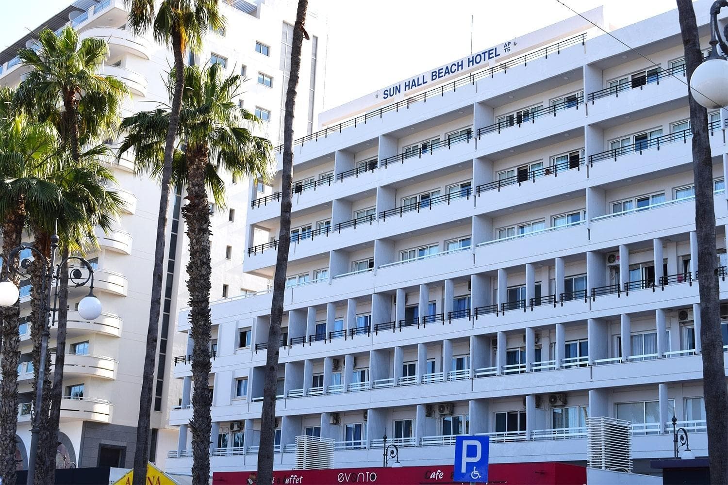 Sun Hall Beach Hotel Apartments, Larnaka