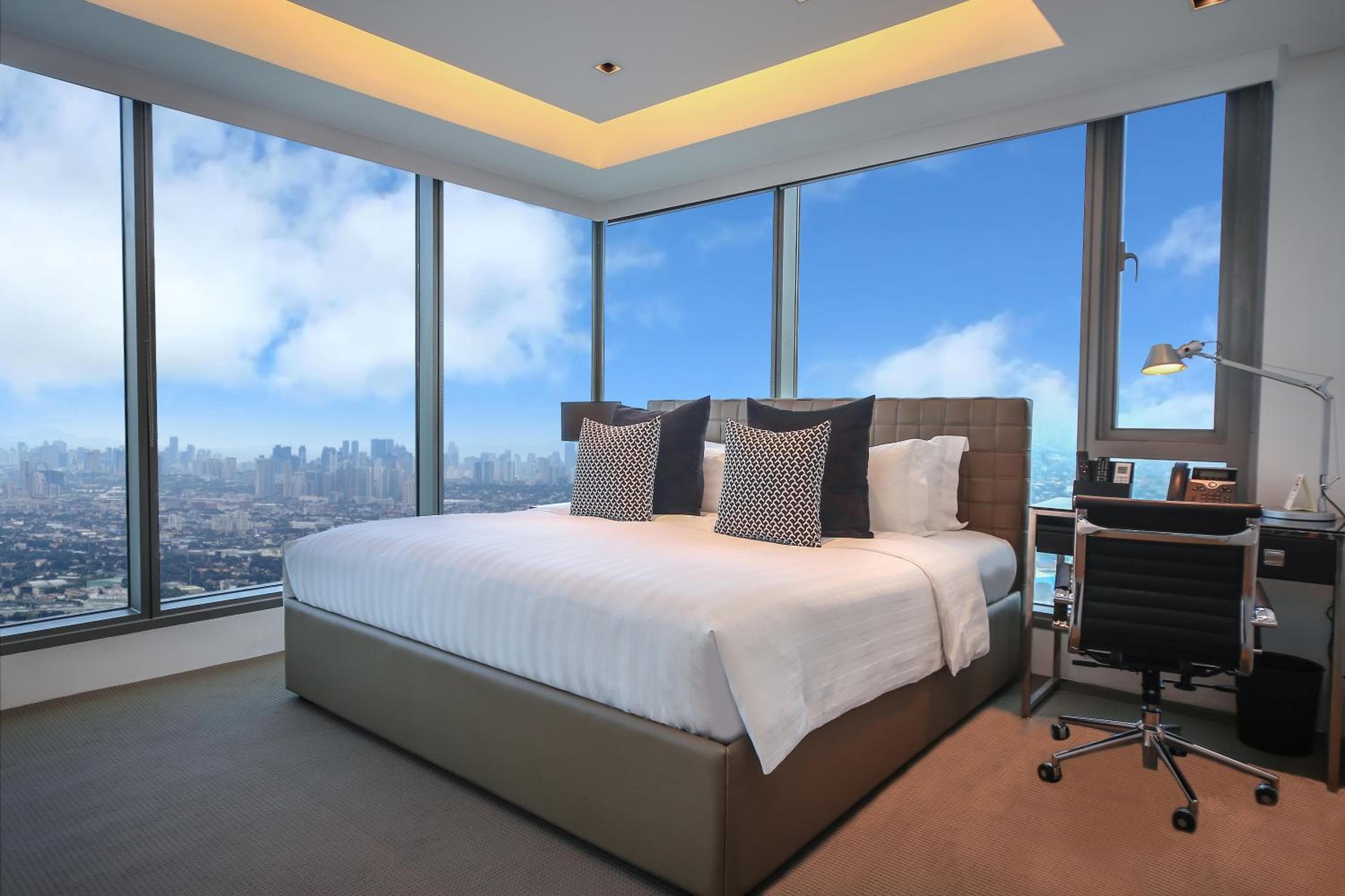 The Alpha Suites, Manila
