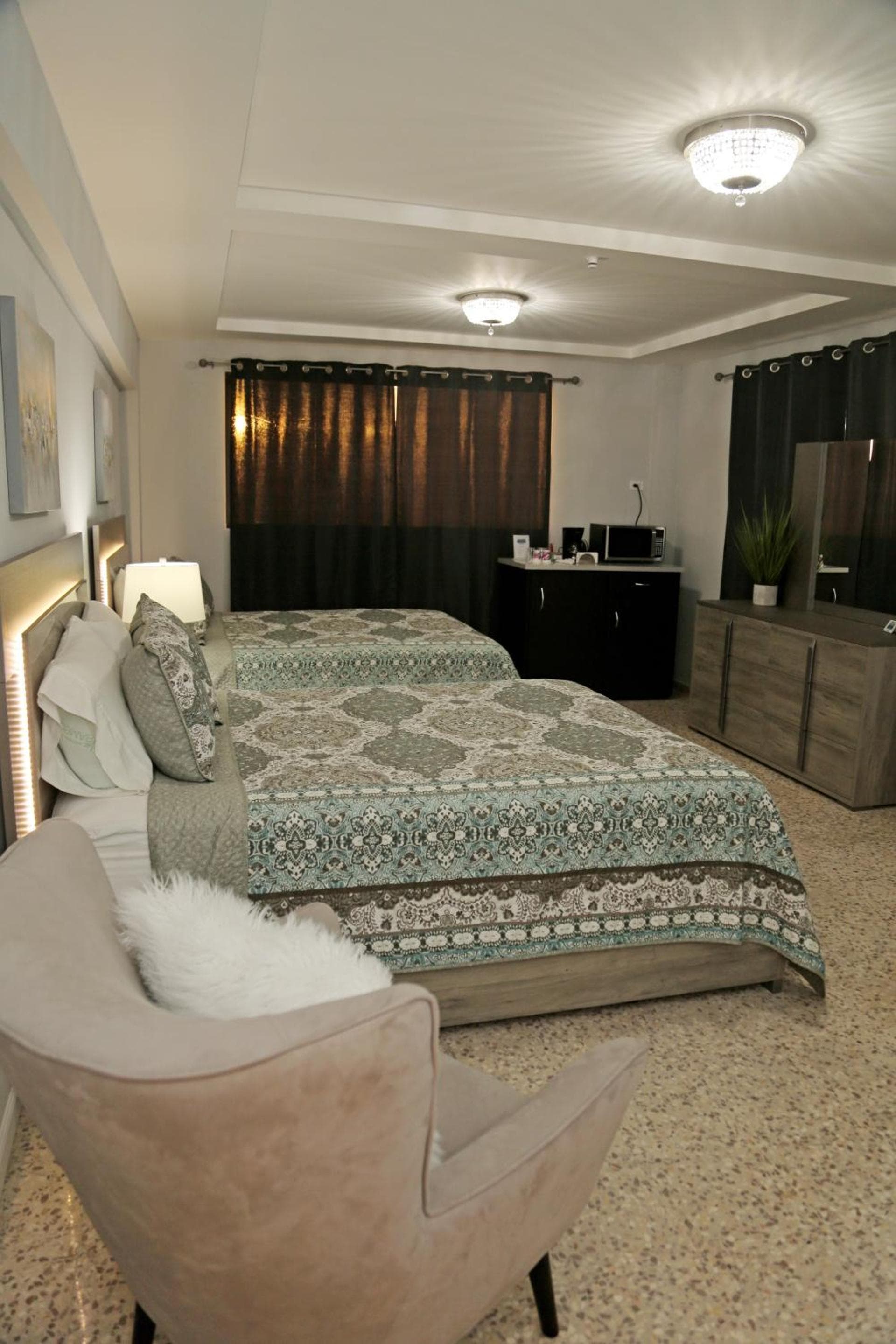 Itza-Bella Suites, Isabela