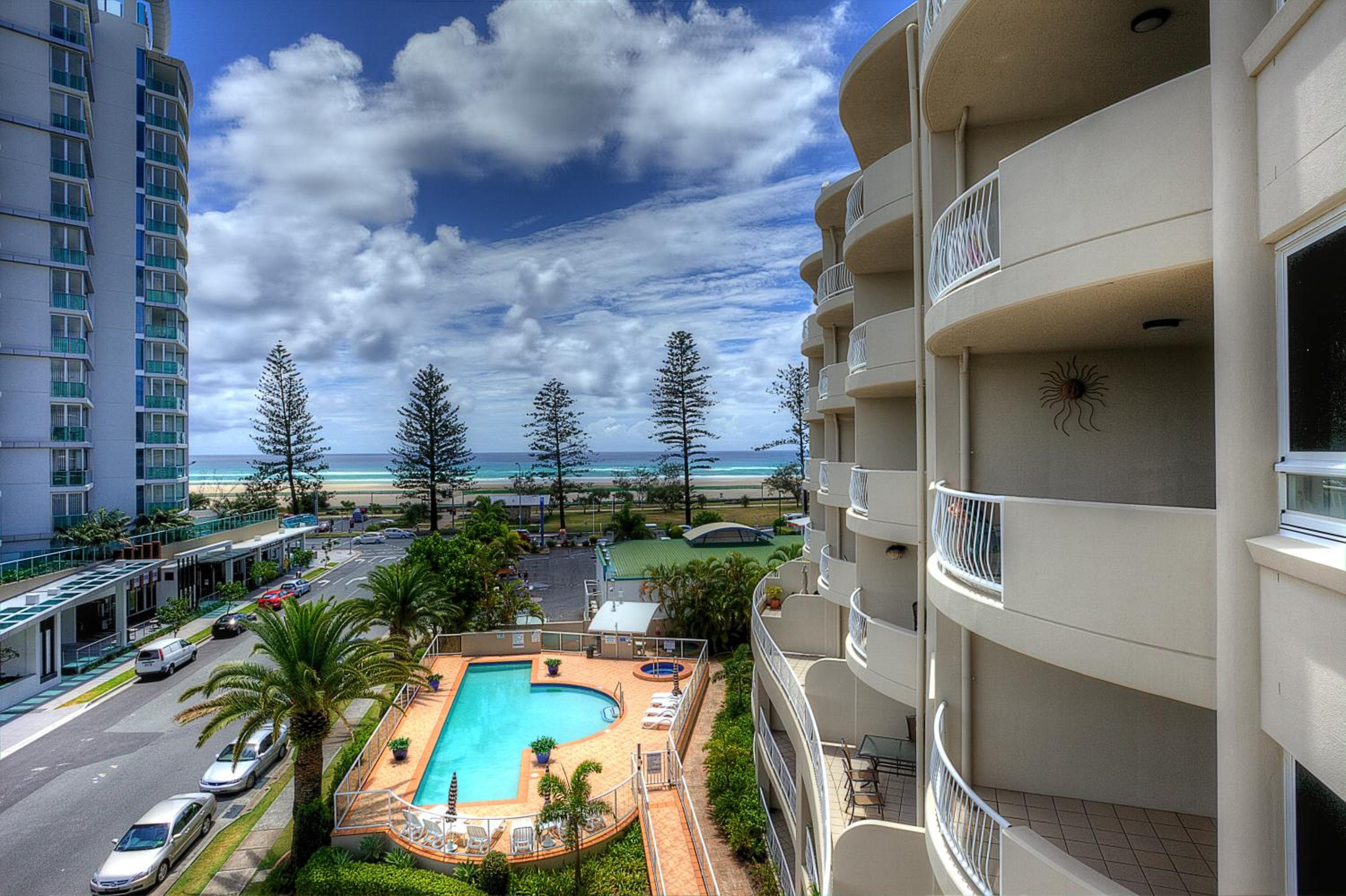 Kirra Beach Apartments, Gold Coast