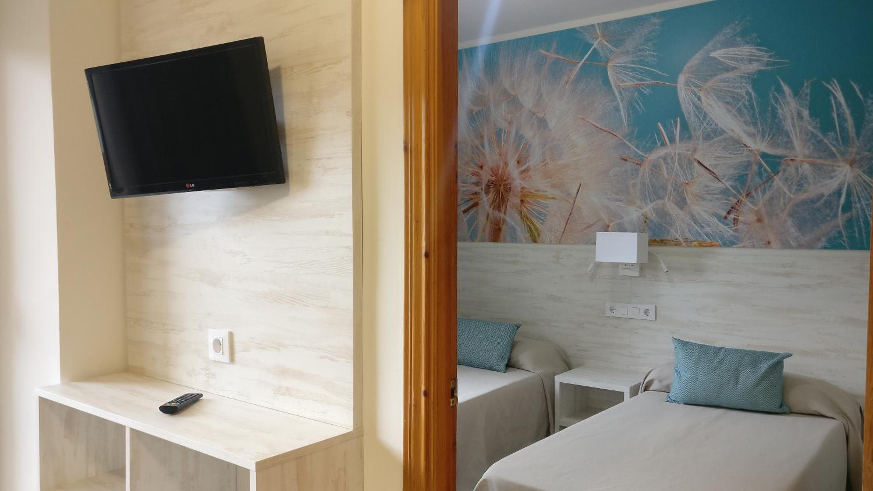 Aparthotel Las Mariposas, Lloret de Mar, photo 2