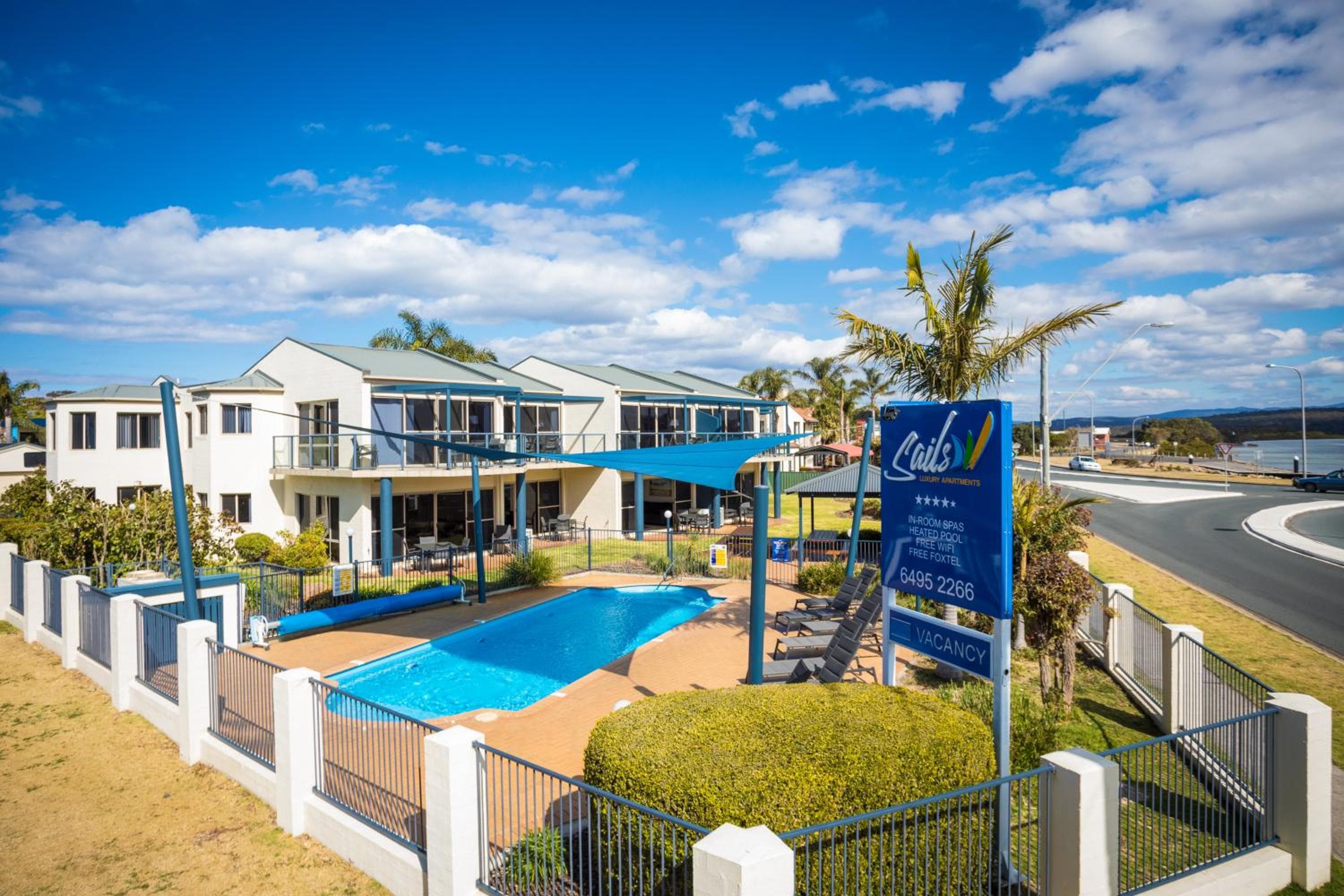 Sails Luxury Apartments Merimbula, Merimbula