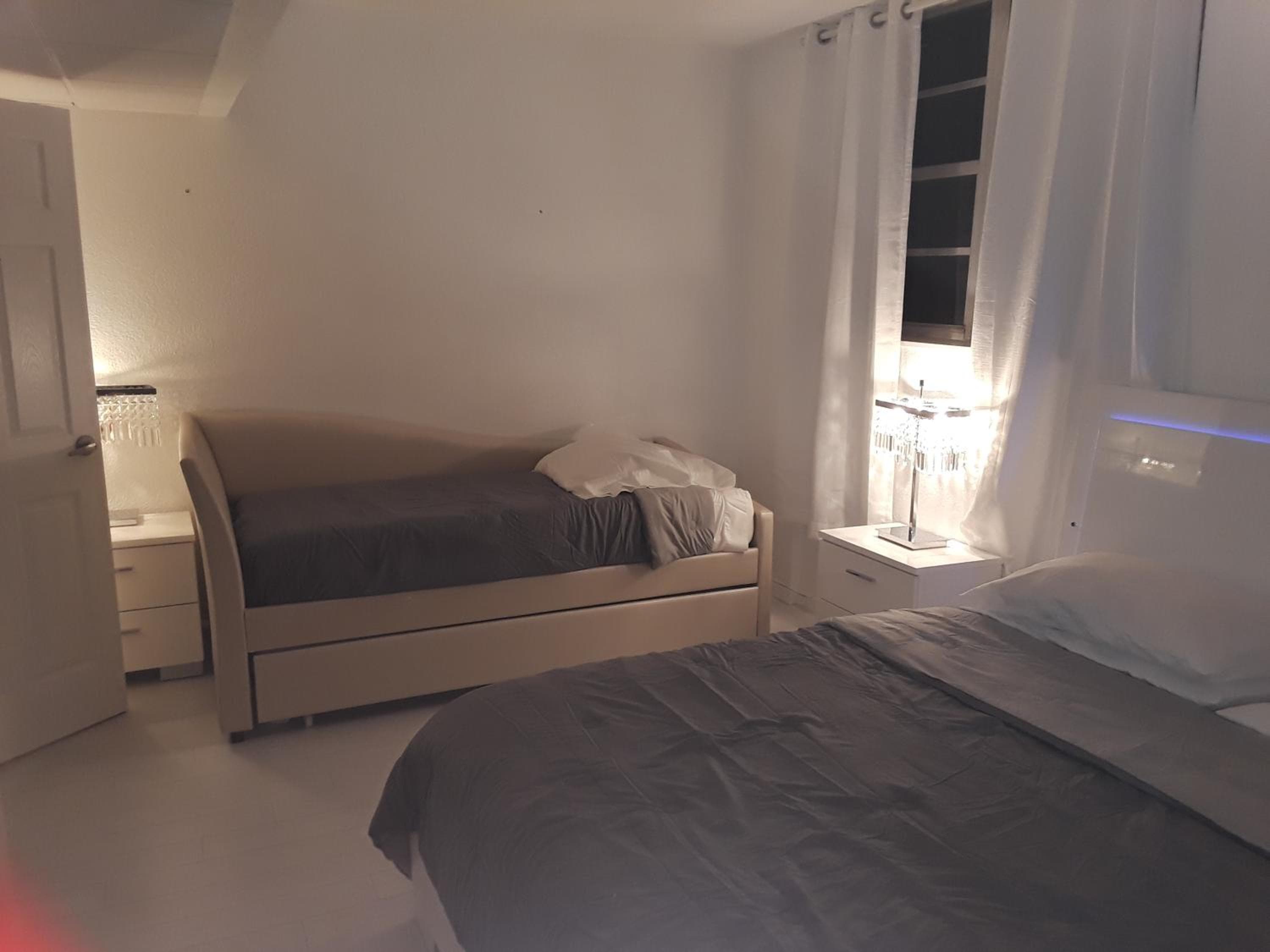 Tides Apt on Hollywood Beach, Hollywood, photo 2