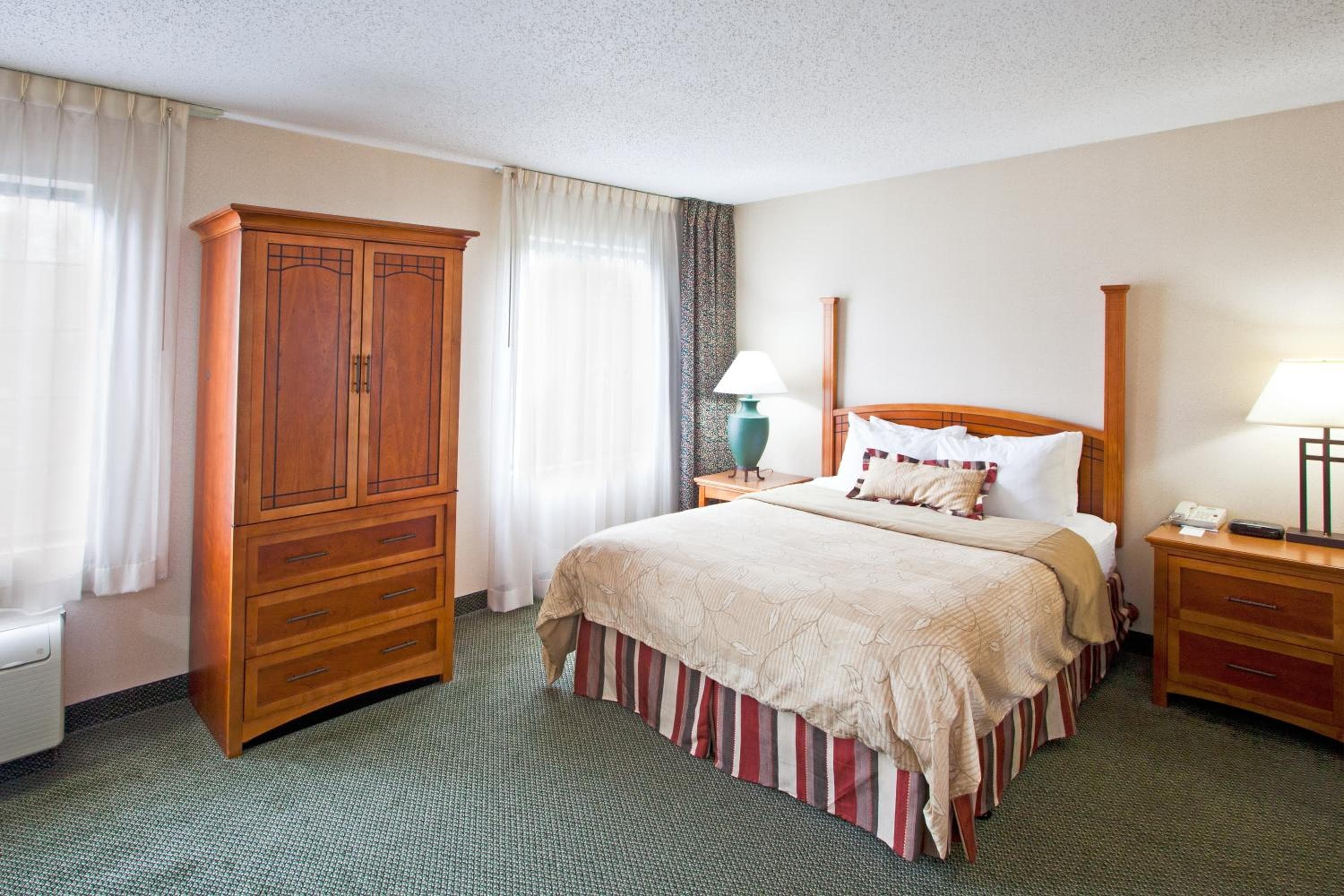 Staybridge Suites Detroit-Utica by IHG, Utica, photo 4