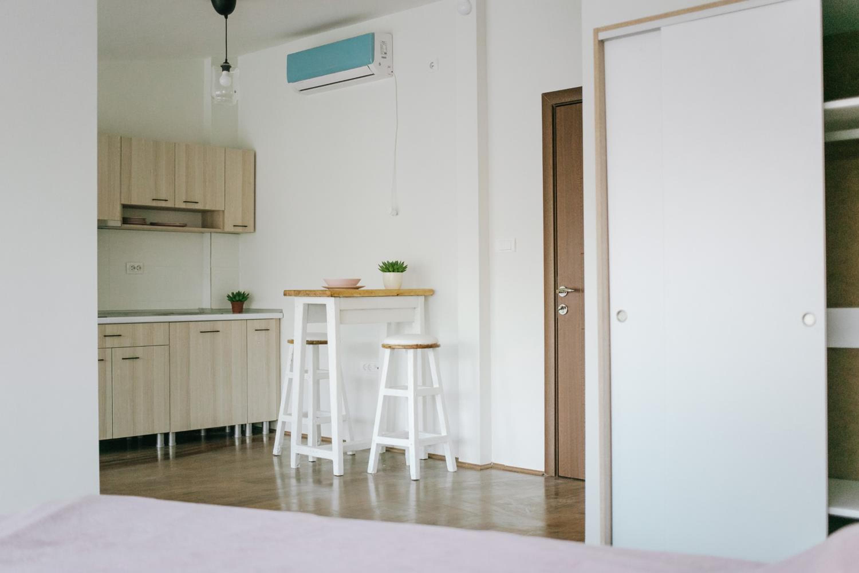 White & Wood, Bitola, photo 3