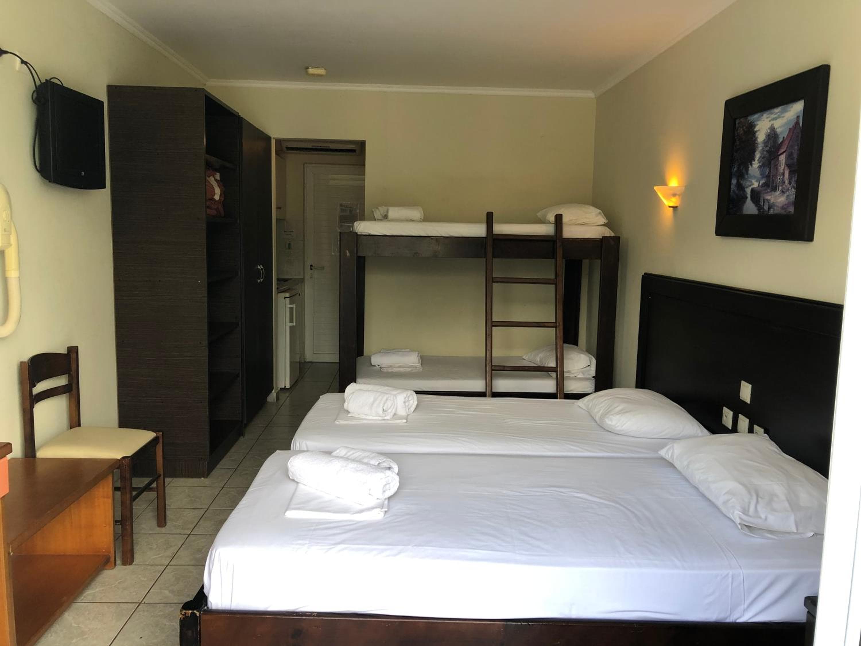 Paradise Apartments, Laganas, photo 2