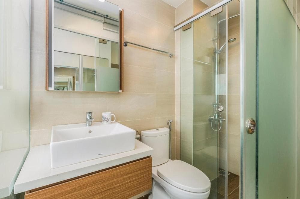Bathroom at Lotus Inn West Lake