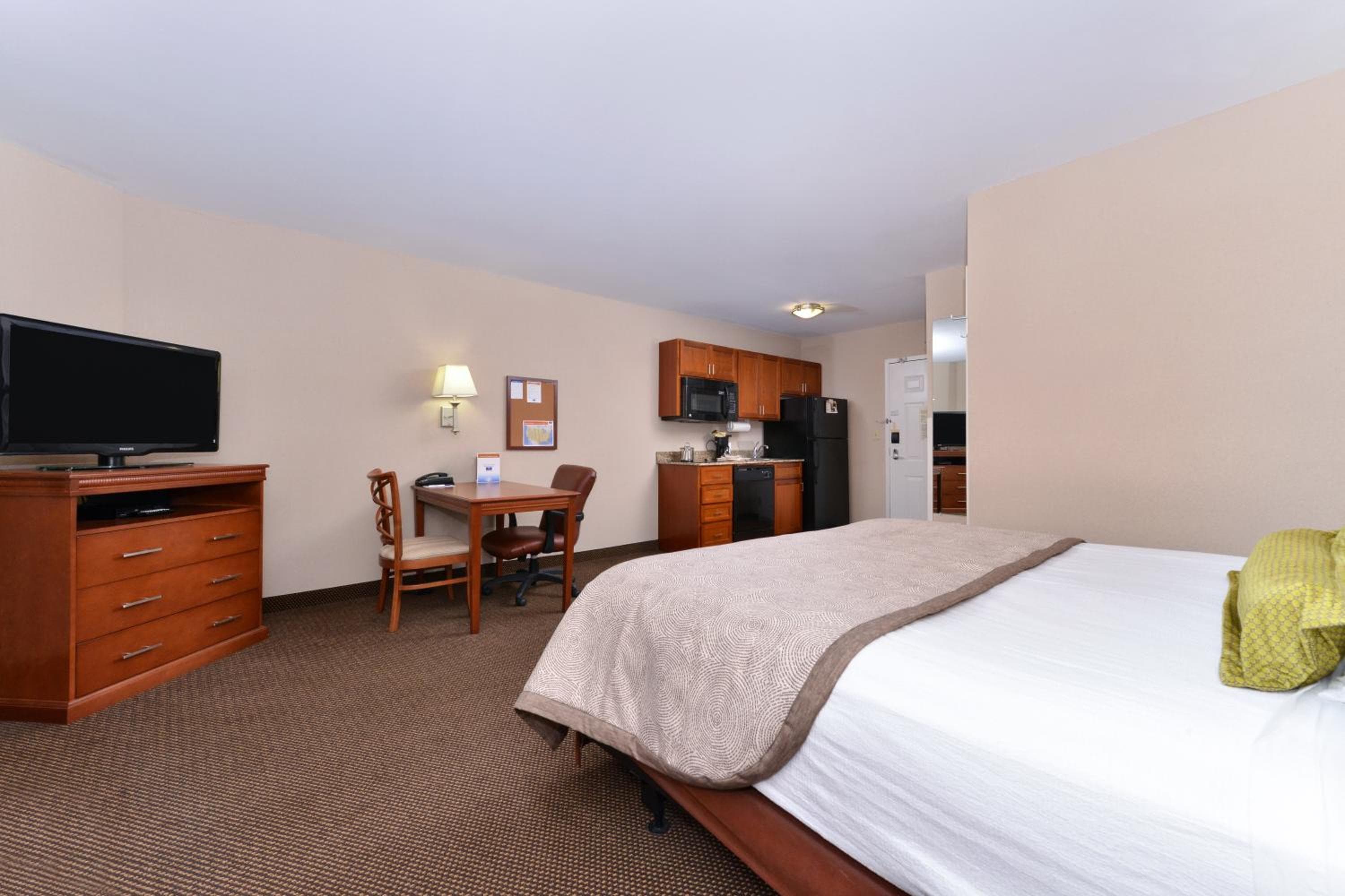 Candlewood Suites Elmira-Horseheads, NY, Horseheads, photo 2