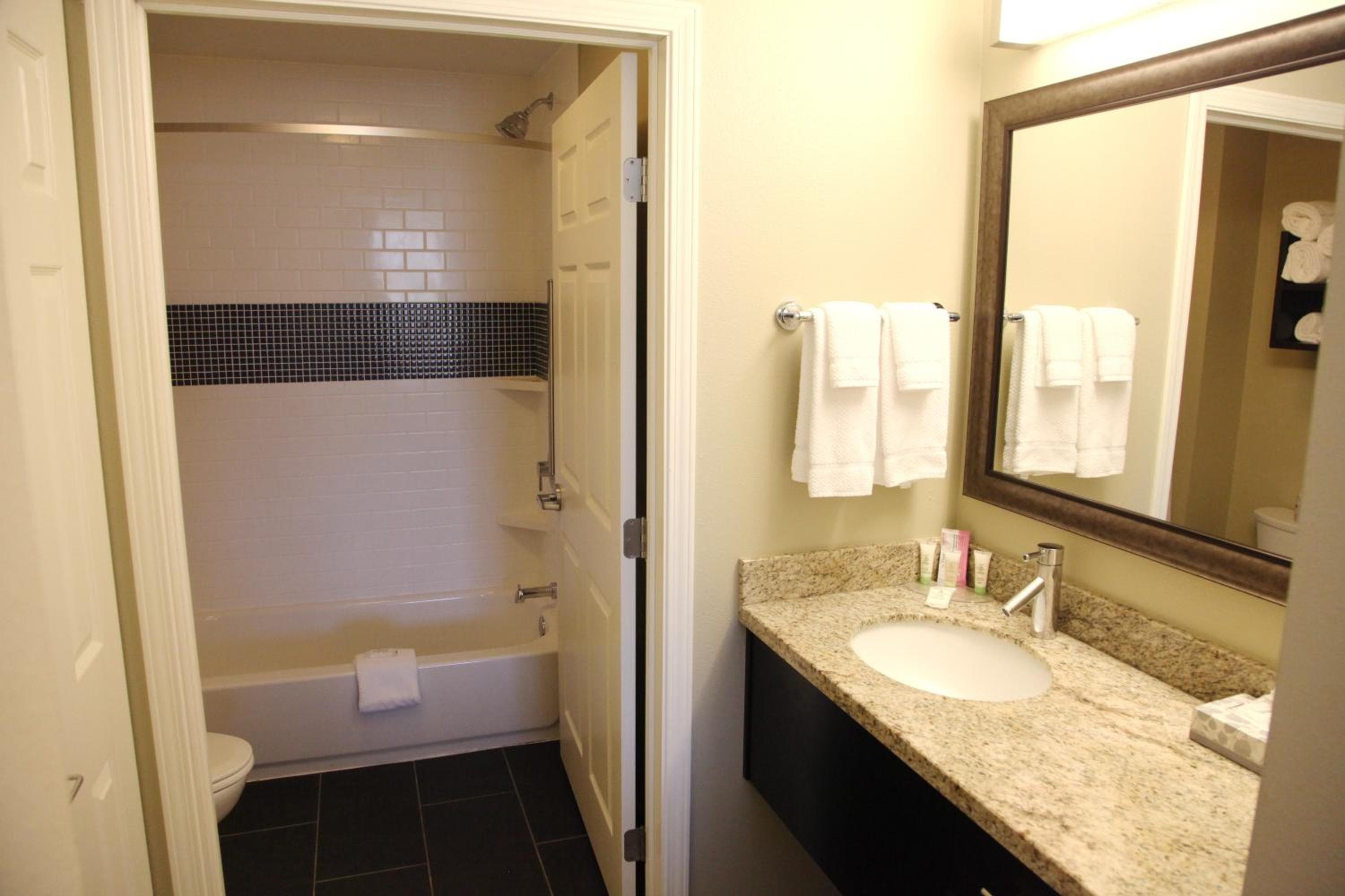 Staybridge Suites Grand Forks by IHG, Grand Forks, photo 5