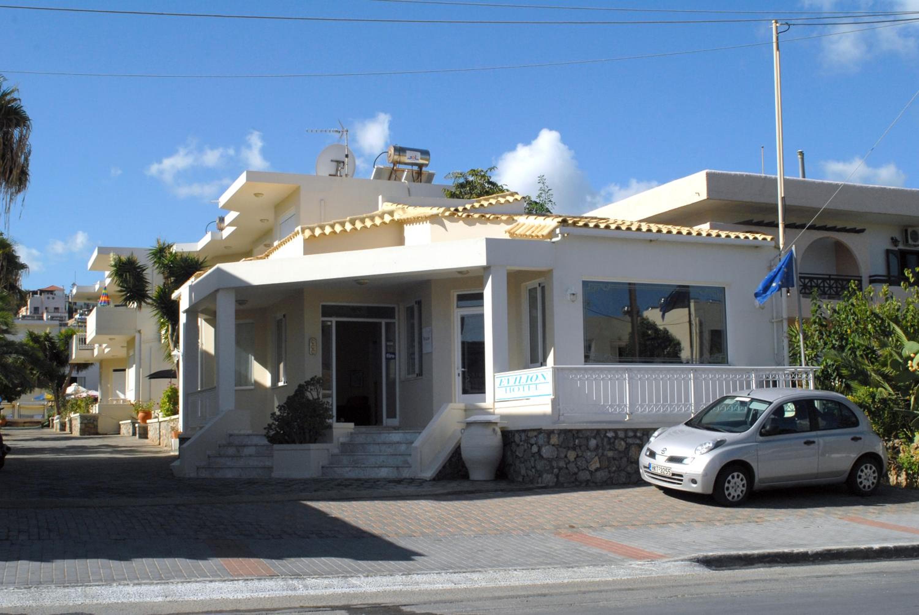 Evilion hotel, Stalós
