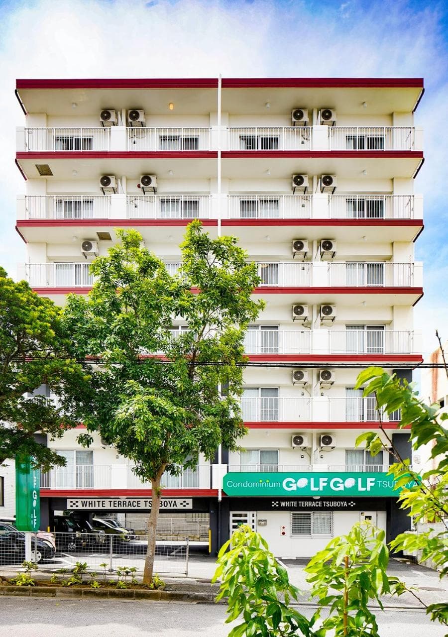 Condominium GOLF GOLF Tsuboya, Naha