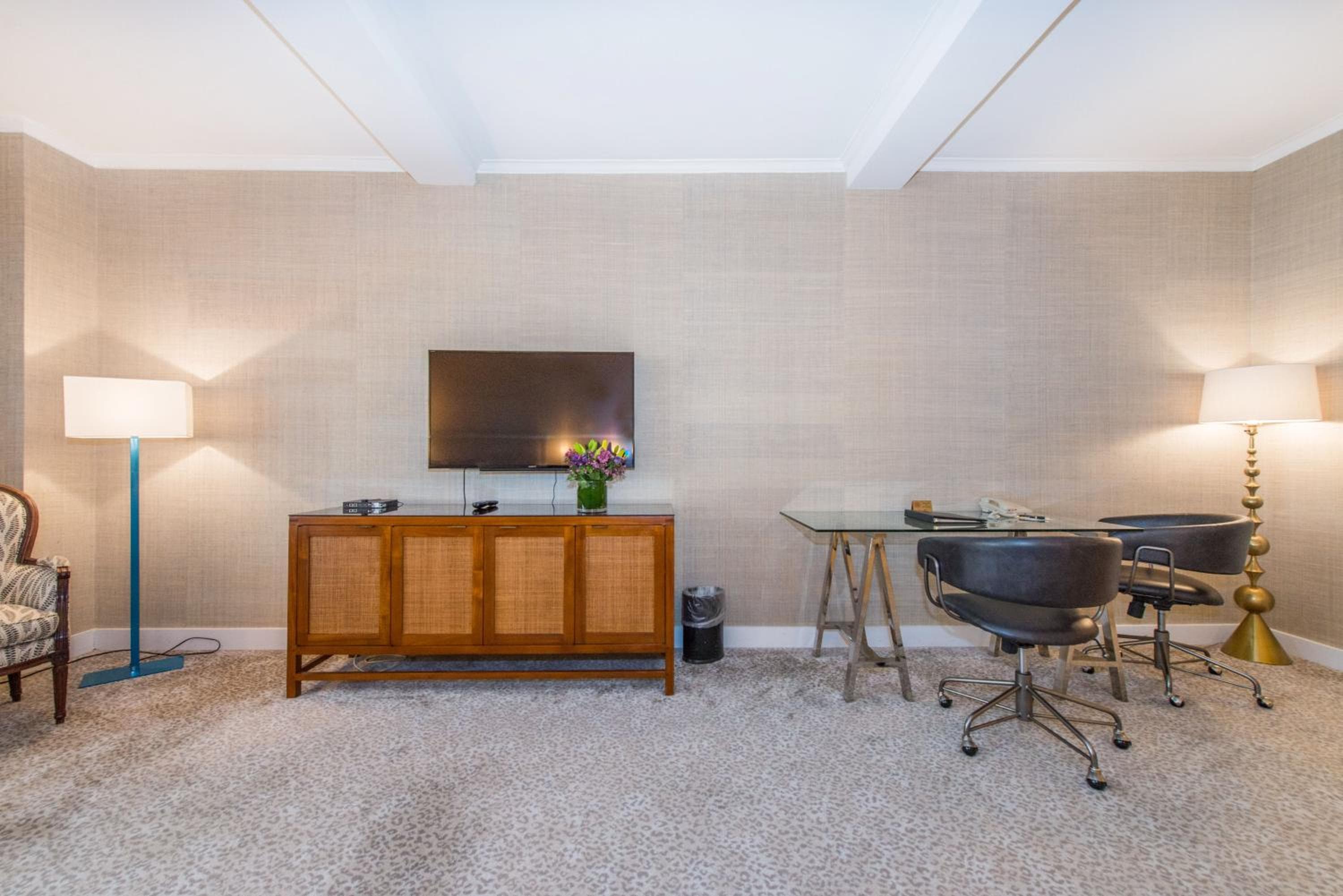 Lombardy Hotel, New York, photo 6