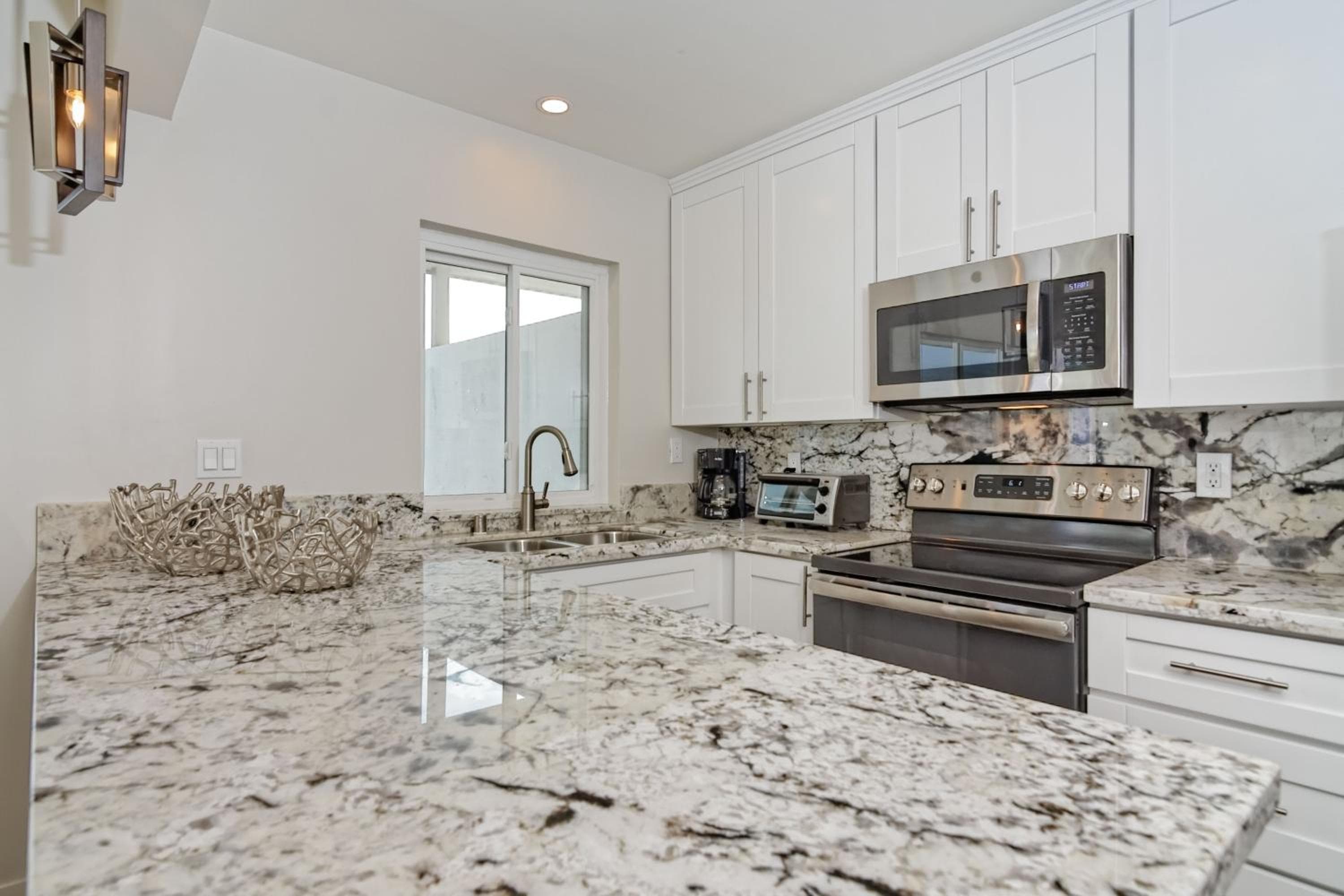 Ocean Villas Beach Front, Carlsbad, photo 4