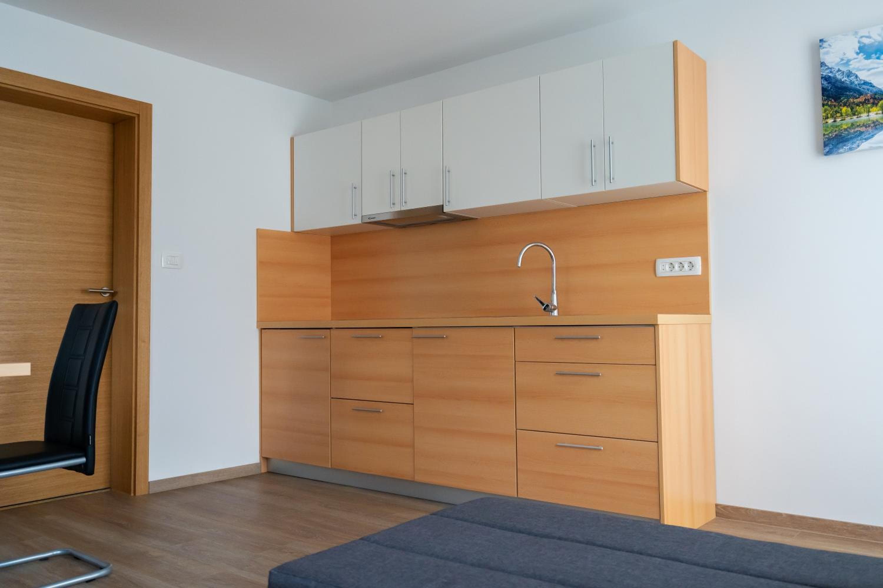 PJ Apartments & Wellness - Hot Tub & Sauna - Free Parking, Cerklje na Gorenjskem, photo 5