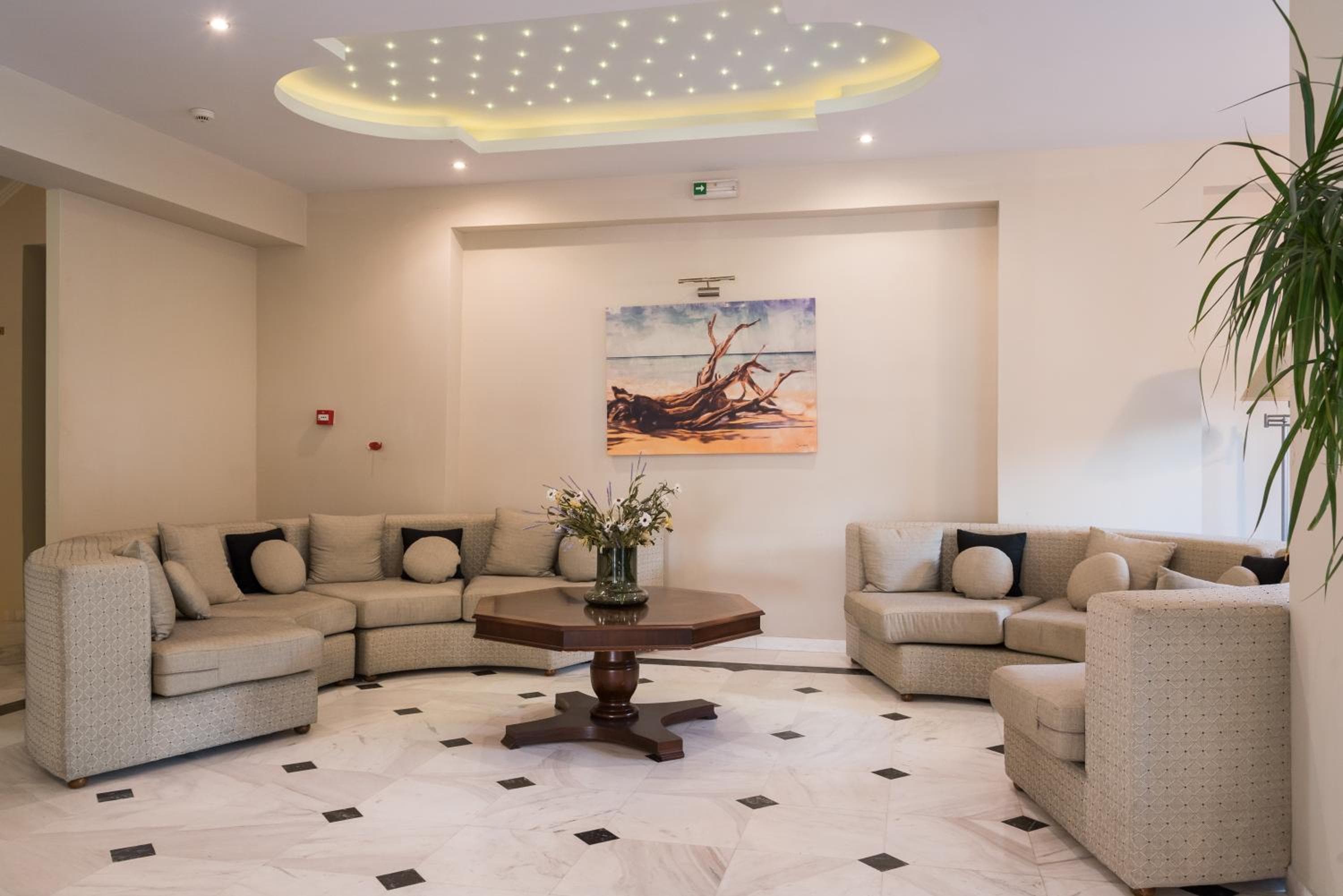 Windmill Hotel, Argasi, photo 5