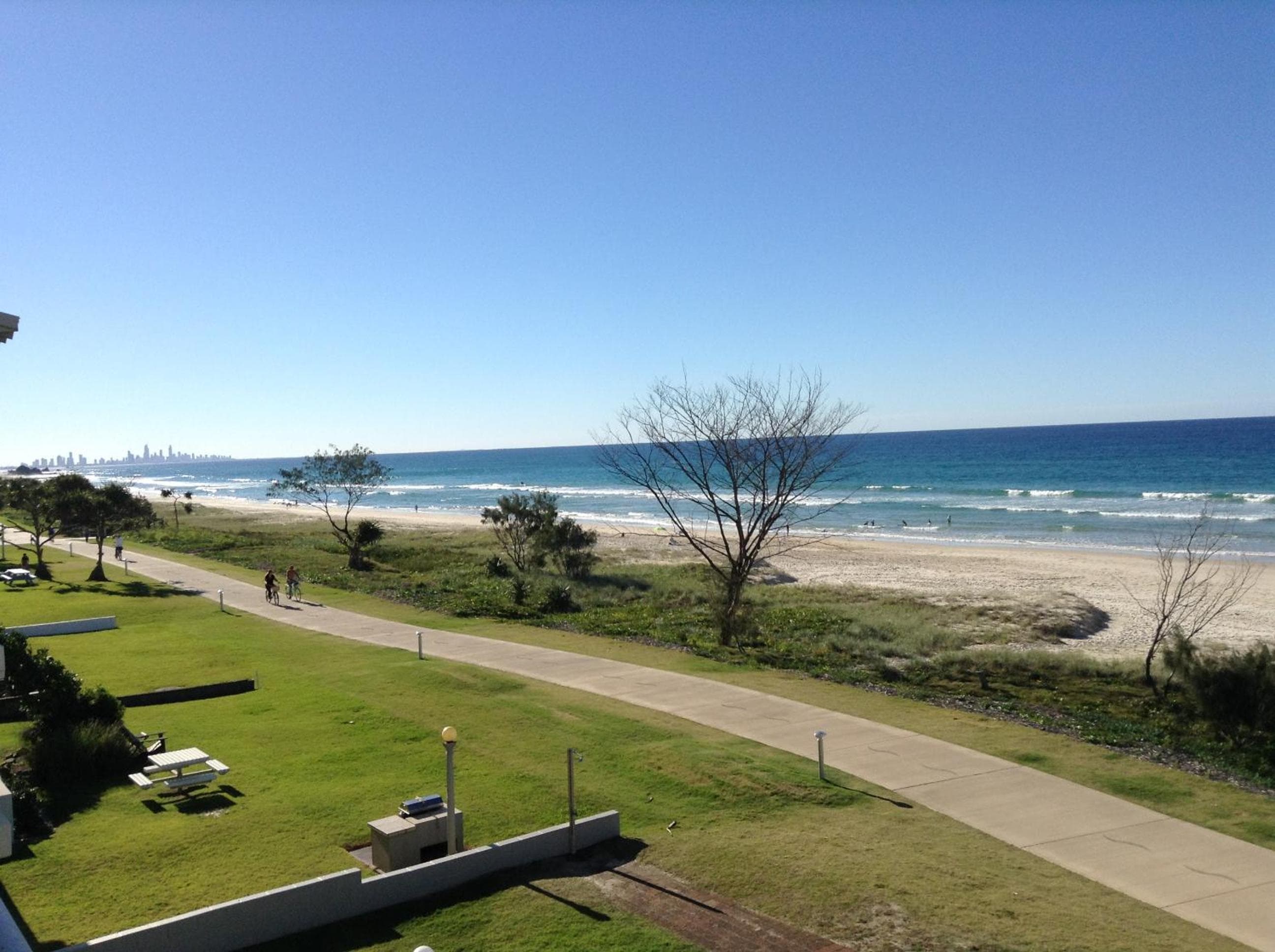 Pacific Surf Absolute Beachfront Apartments, Gold Coast, photo 5