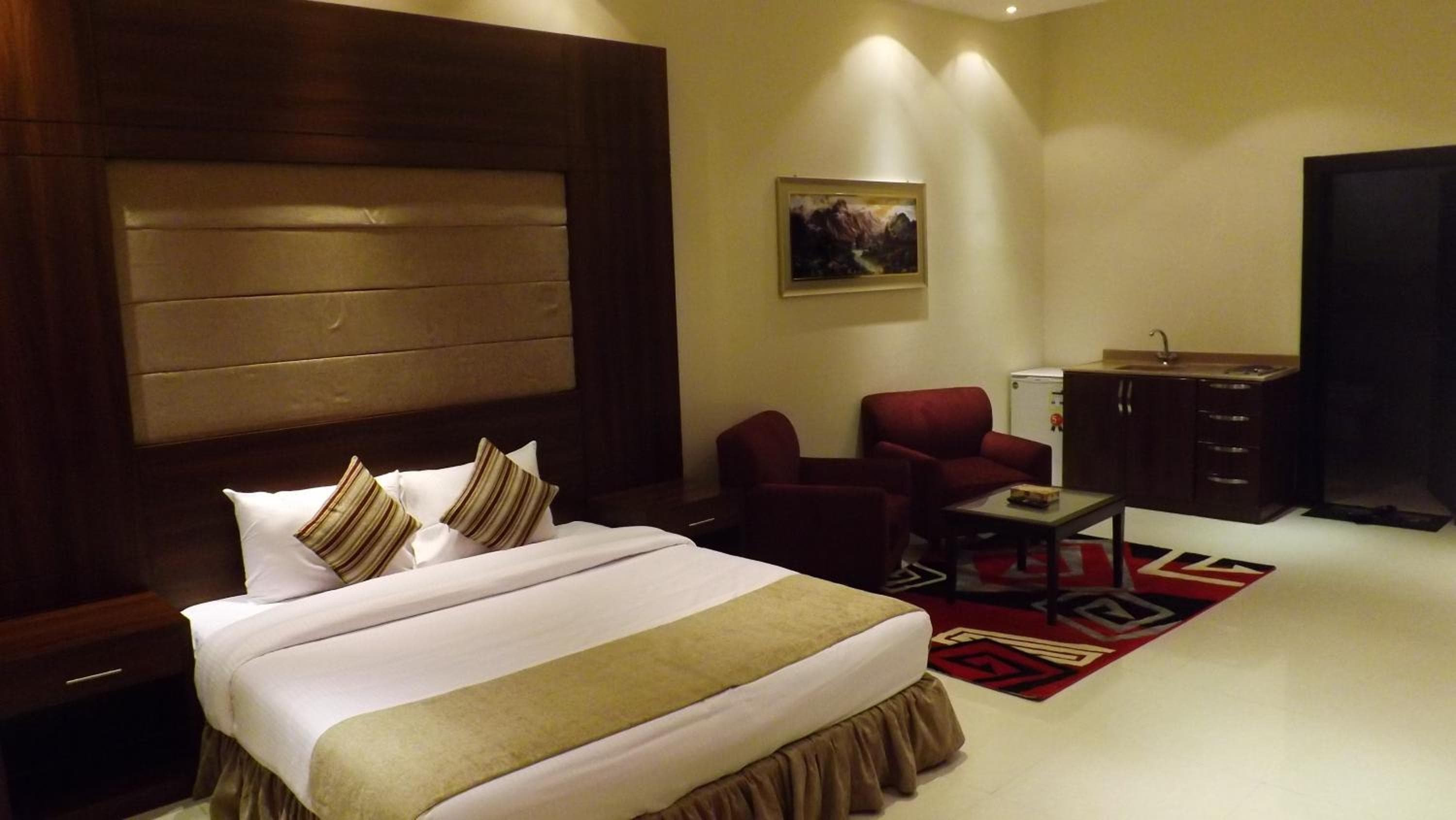 Qaser Baron Serviced Apartments Almasif- قصر بارون المصيف للشقق المخدومة, Riyadh, photo 5