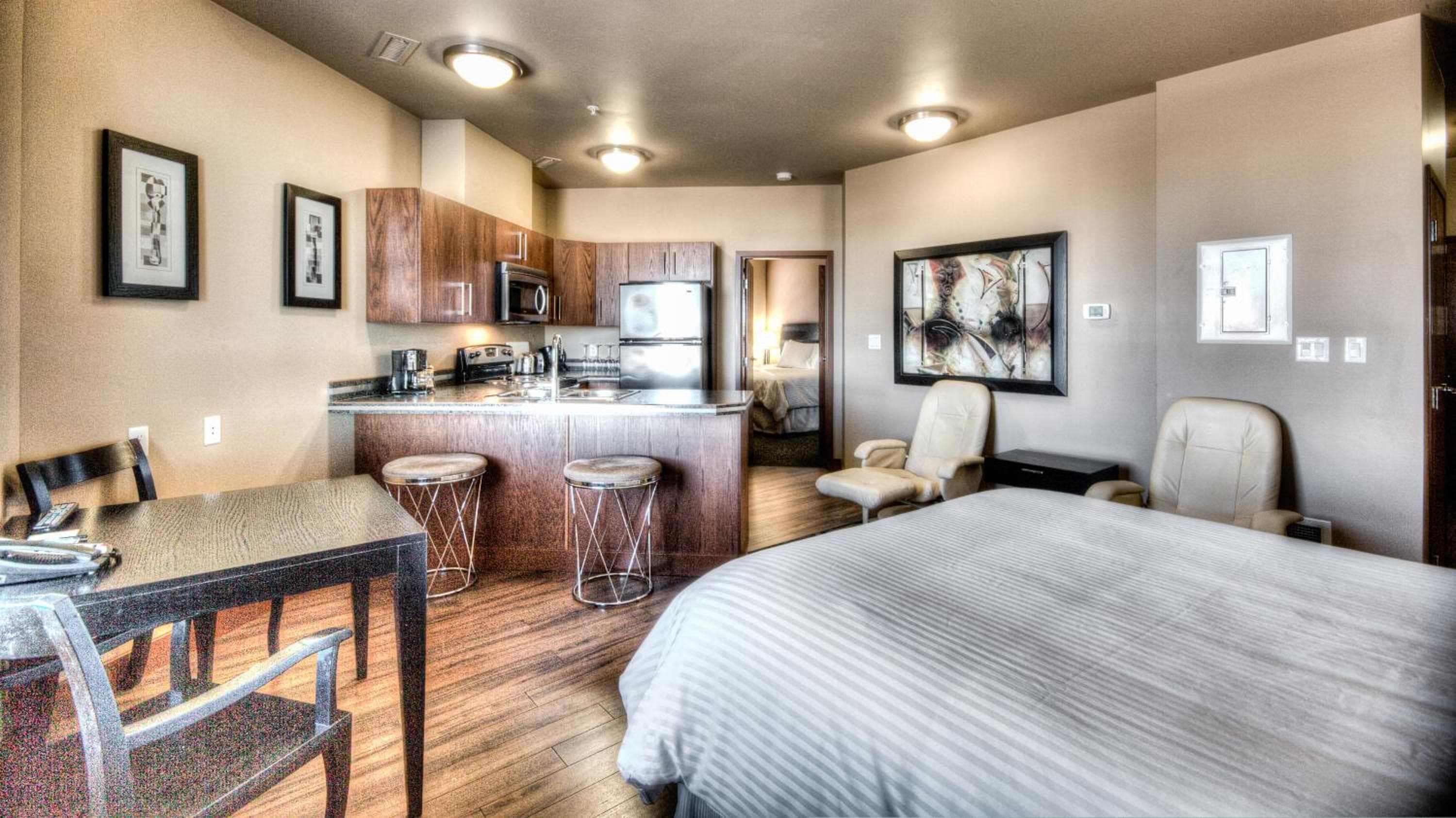 Grand Inn & Residence- Grande Prairie, Grande Prairie, photo 6