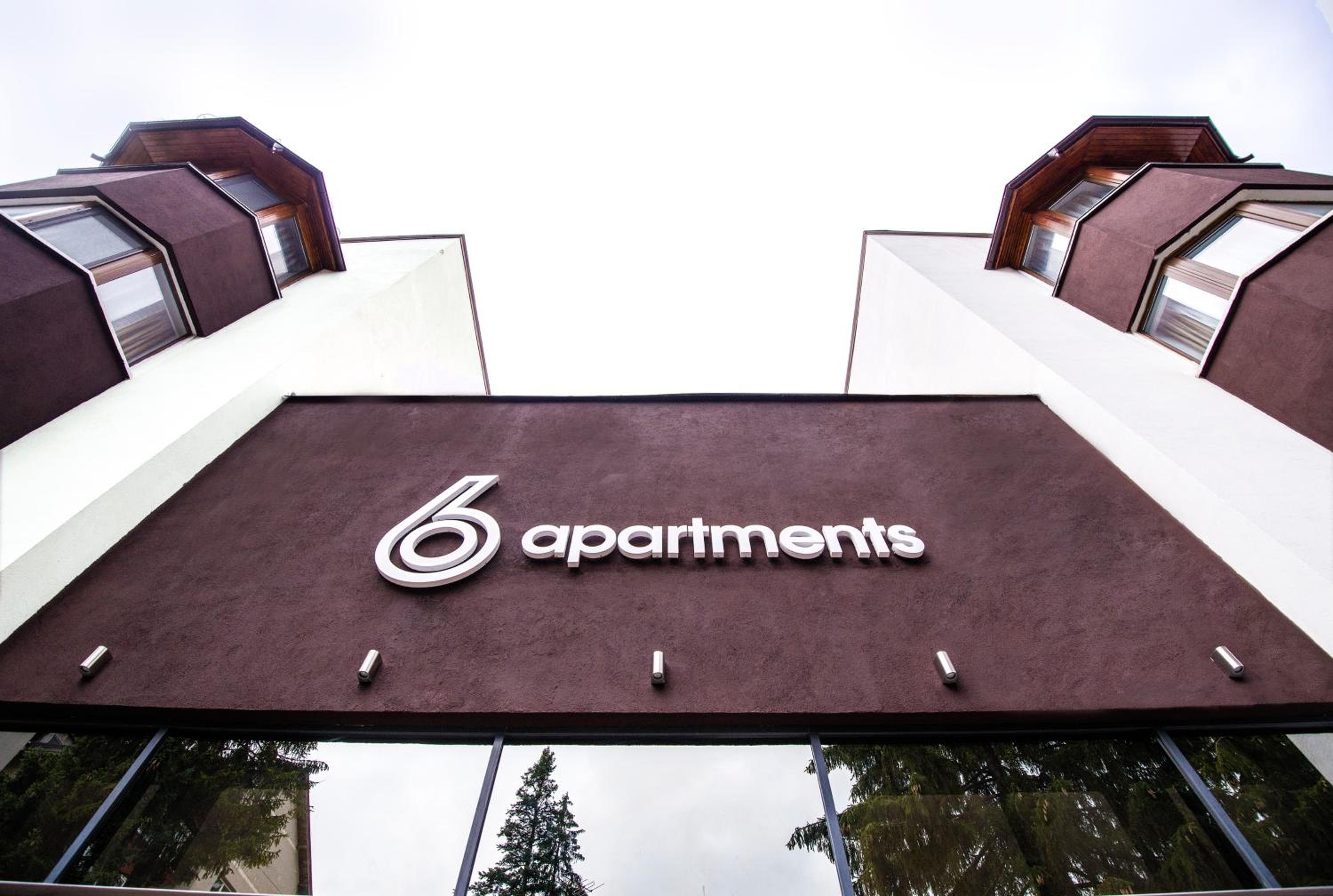 6 Apartments, Predeal