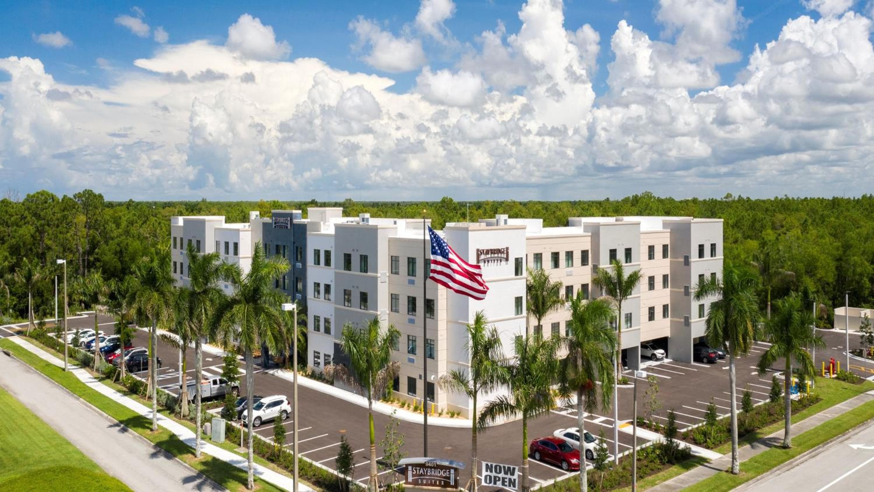 Staybridge Suites - Naples - Marco Island by IHG, Naples