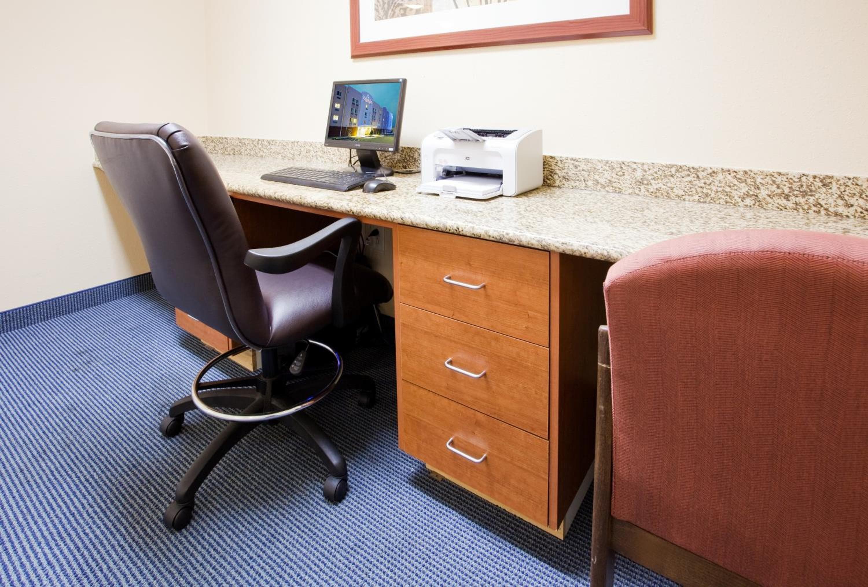 Candlewood Suites Jacksonville by IHG, Jacksonville, photo 3