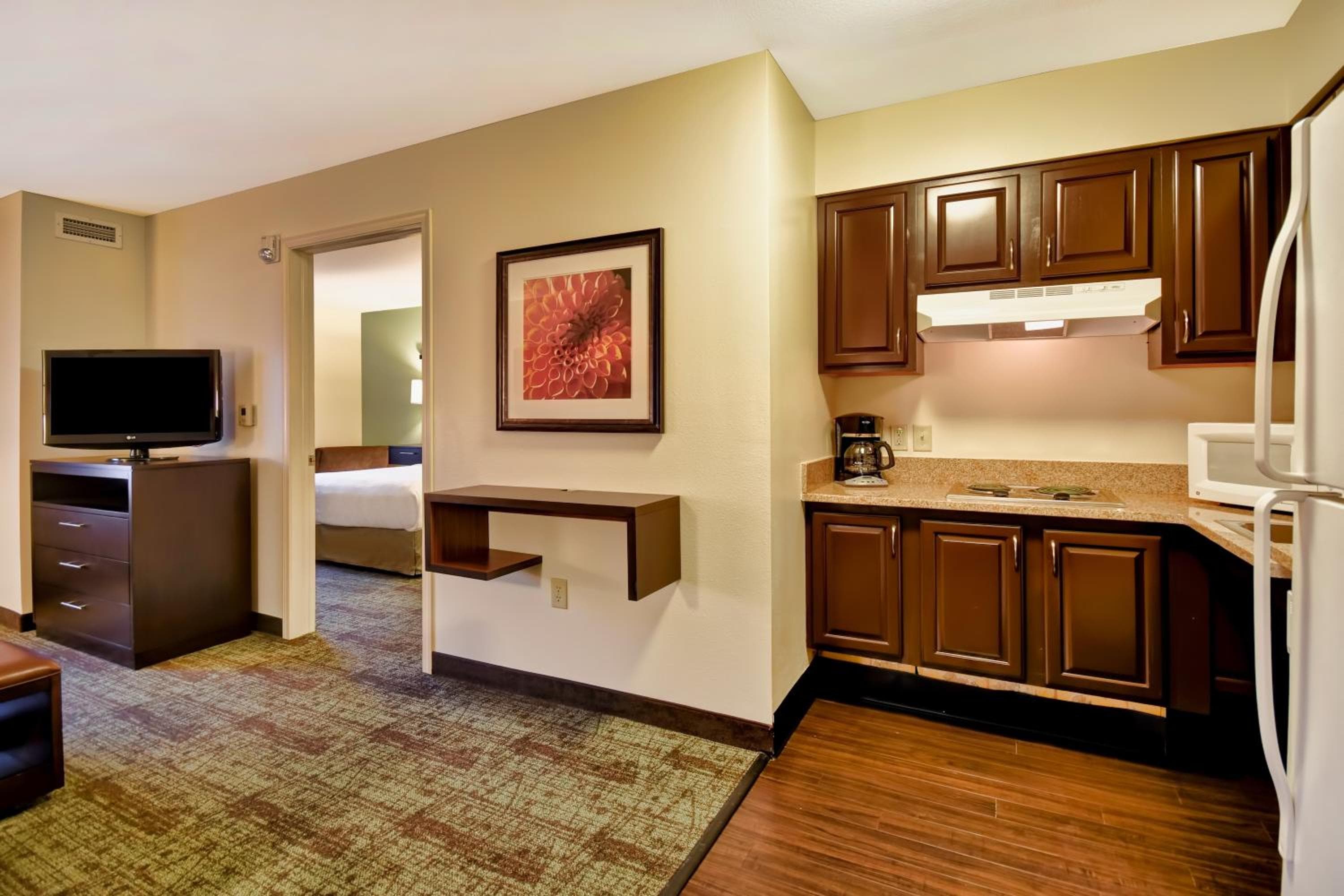 Staybridge Suites Middleton/Madison-West by IHG, Middleton, photo 3