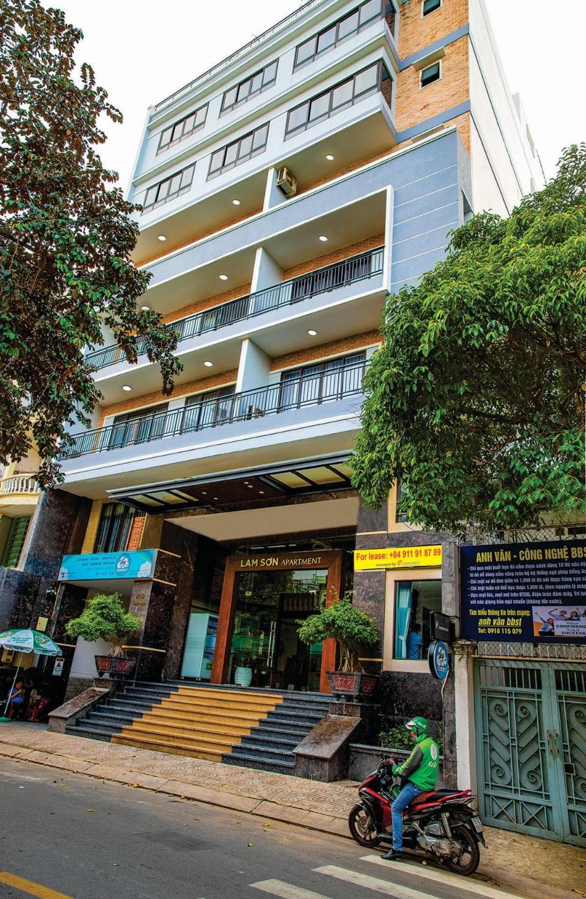 Căn Hộ dịch vụ cao cấp Sân Bay Tân Sơn Nhất, Ho Chi Minh City