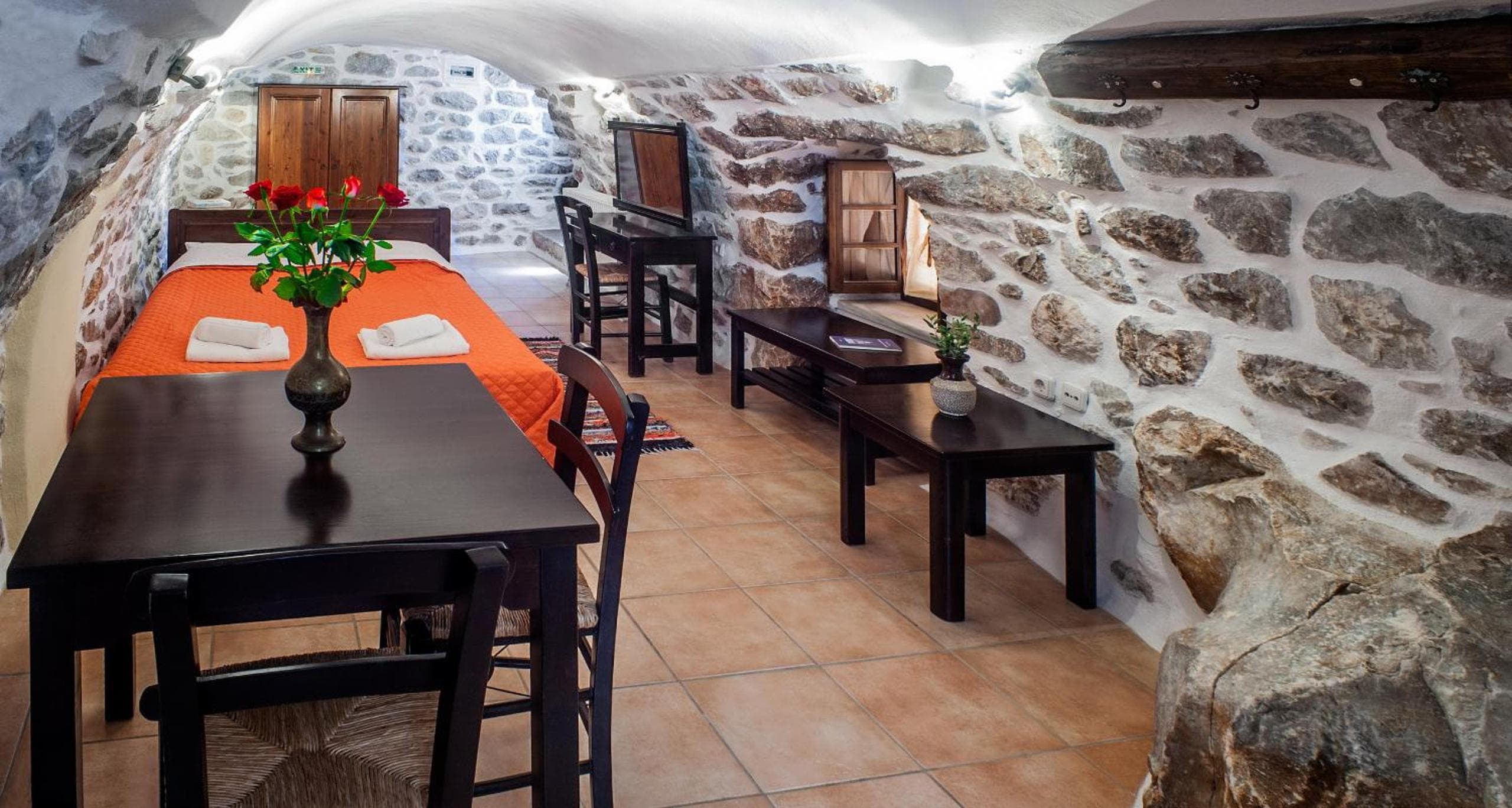 Guesthouse Toxotis, Pirgos Dhirou, photo 4