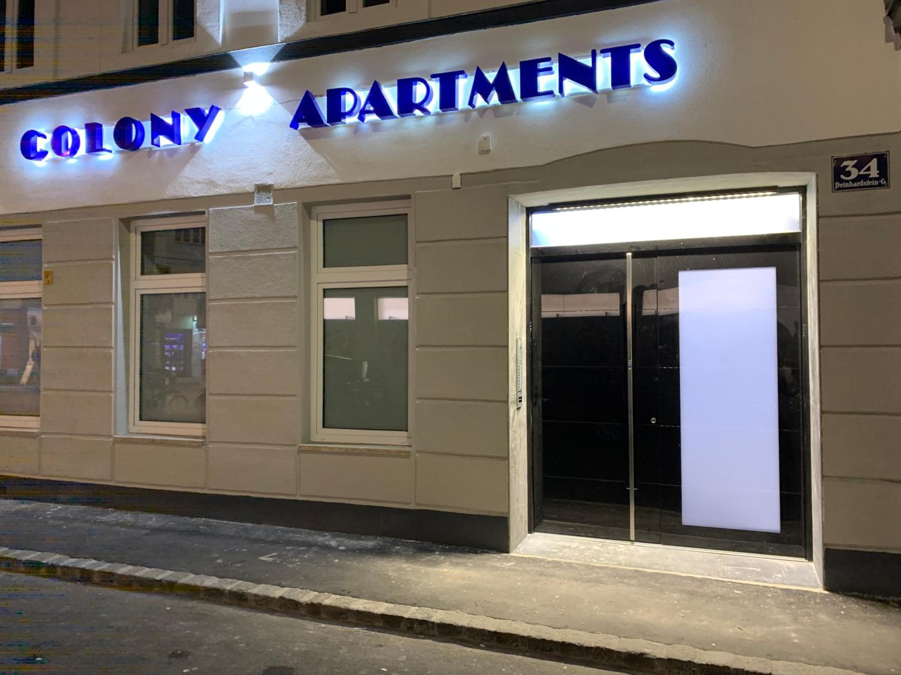 Colony Apartments, Vienna