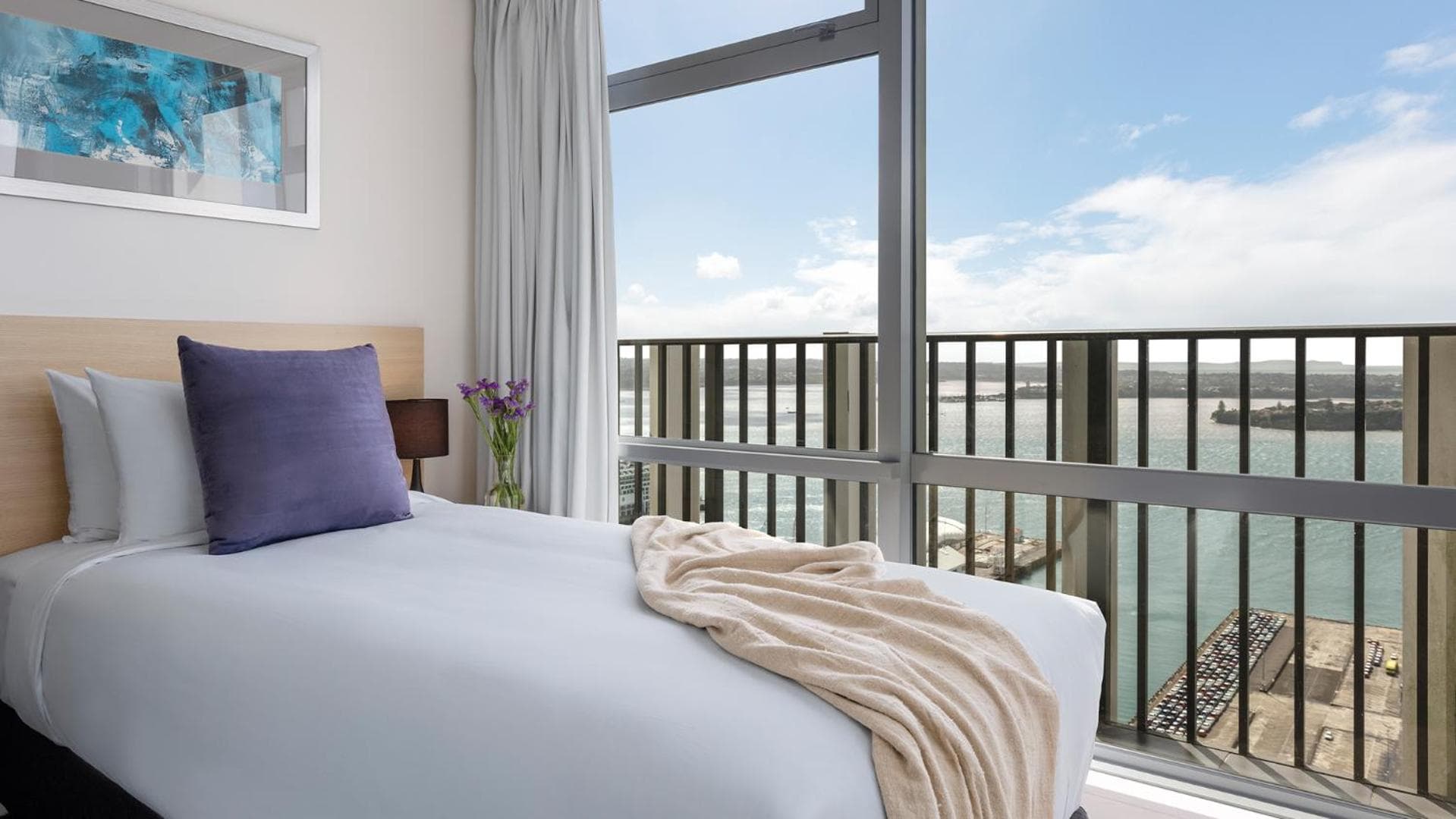 Auckland Harbour Suites, Auckland, photo 5