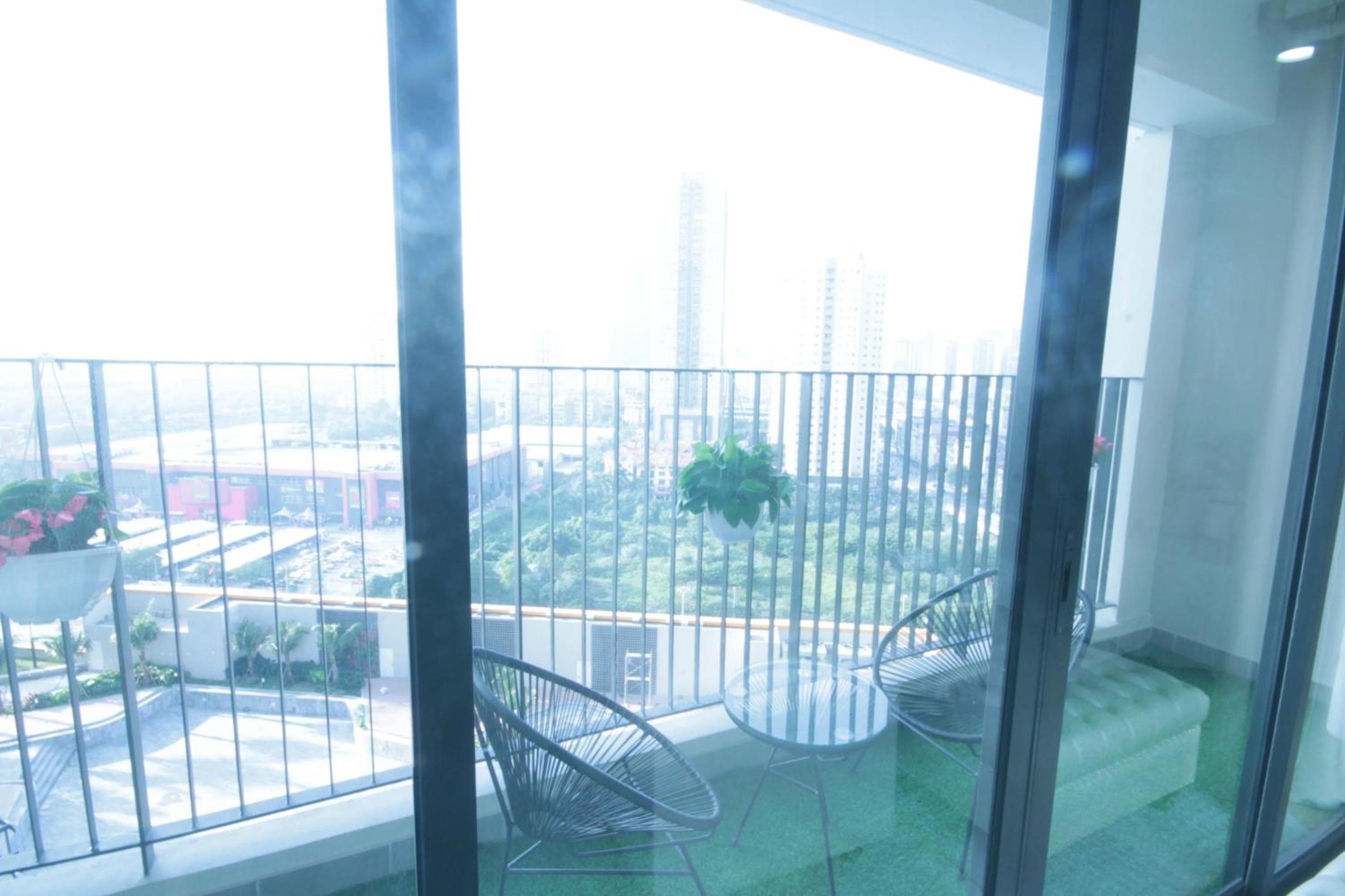 Vinhomes D'Capitale - by BAY LUXURY, Hanoi, photo 2