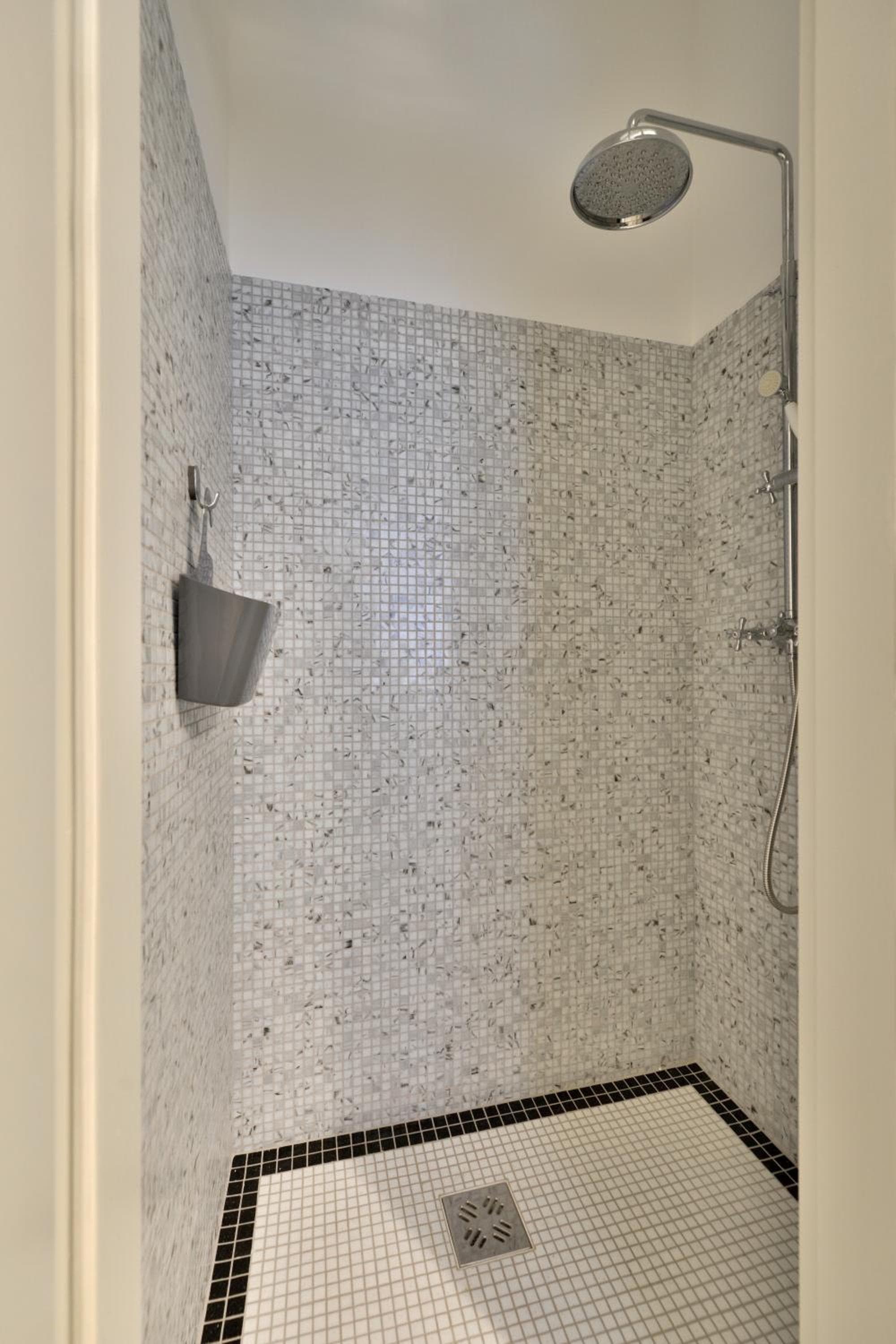 S23, Budapest, photo 6