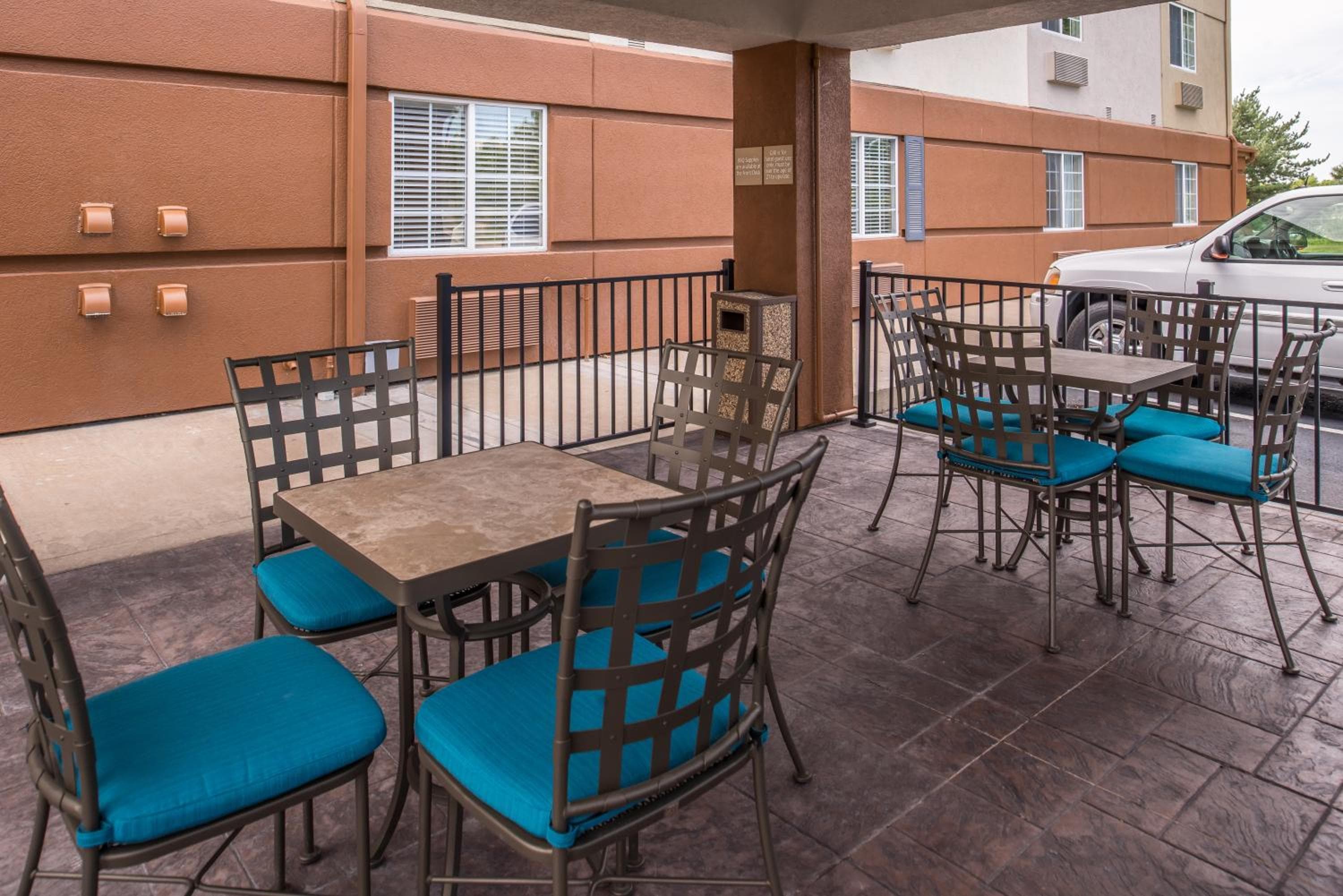 Candlewood Suites - Topeka West by IHG, Topeka, photo 4