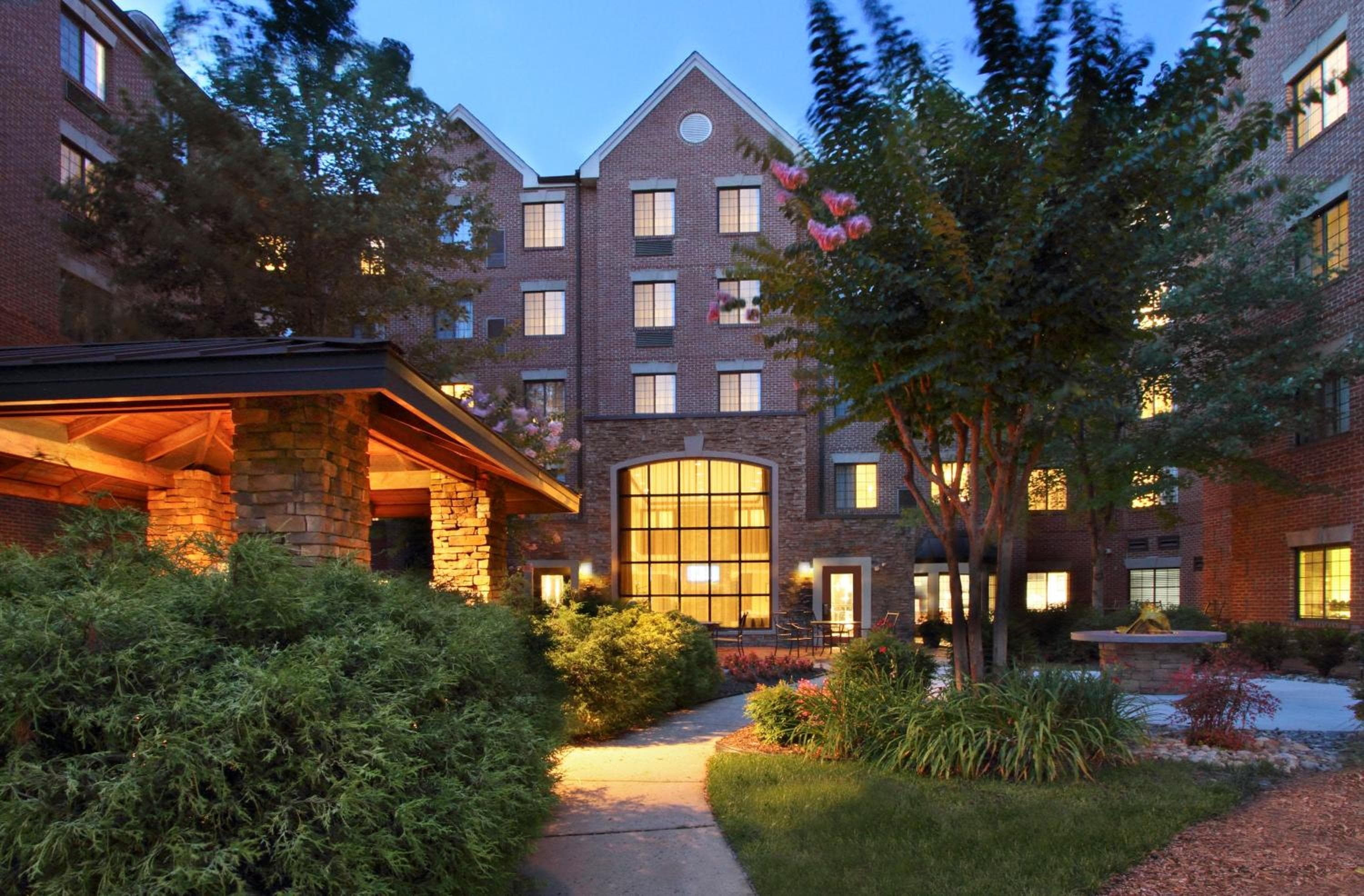 Staybridge Suites Tysons - McLean by IHG, Mc Lean