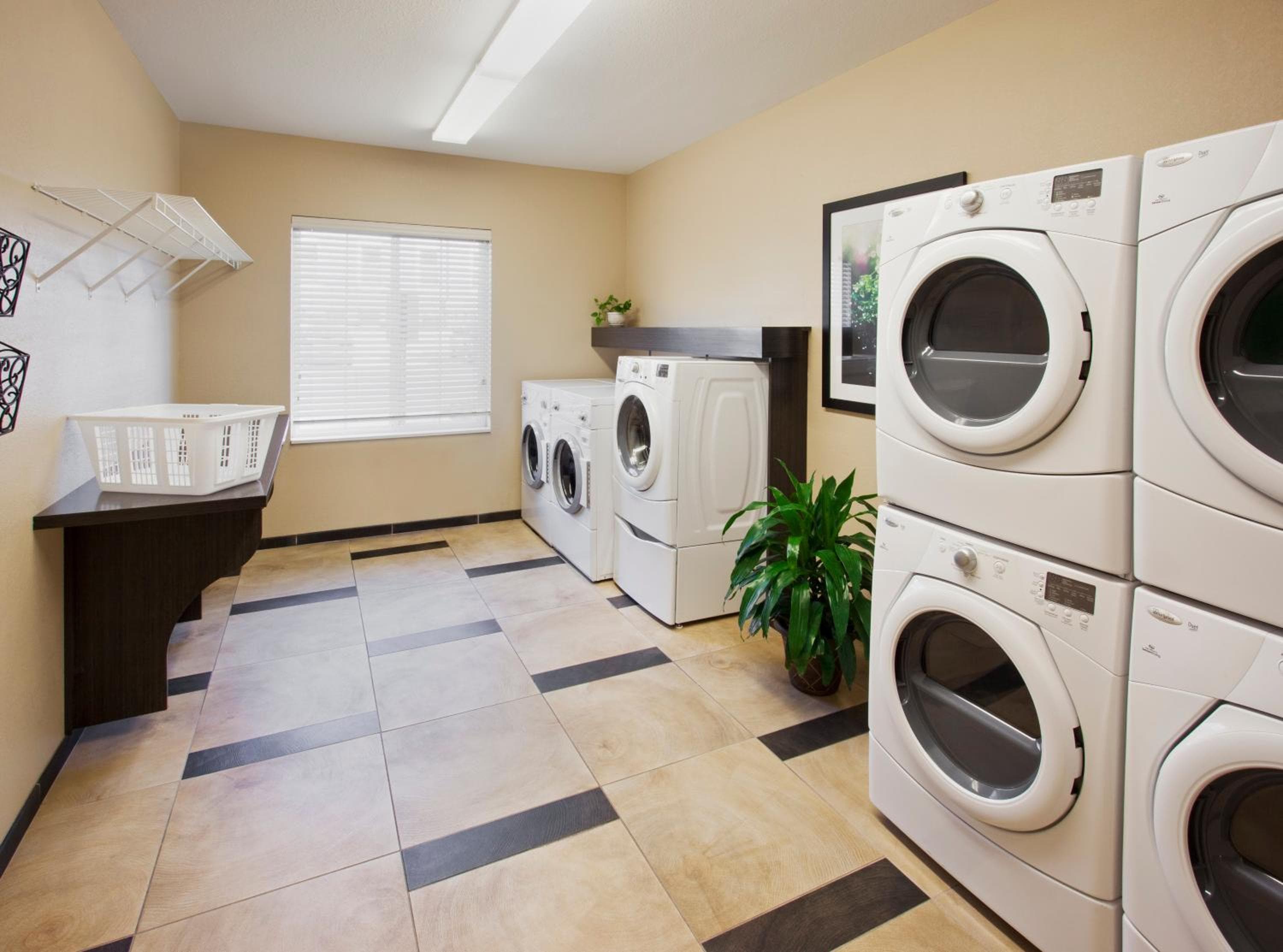 Candlewood Suites Oklahoma City - Bricktown by IHG, Oklahoma City, photo 2